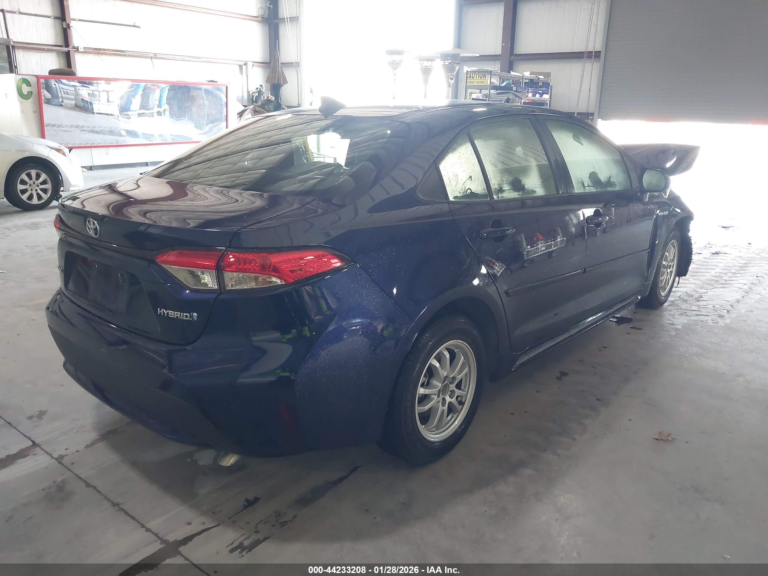 TOYOTA COROLLA image 4