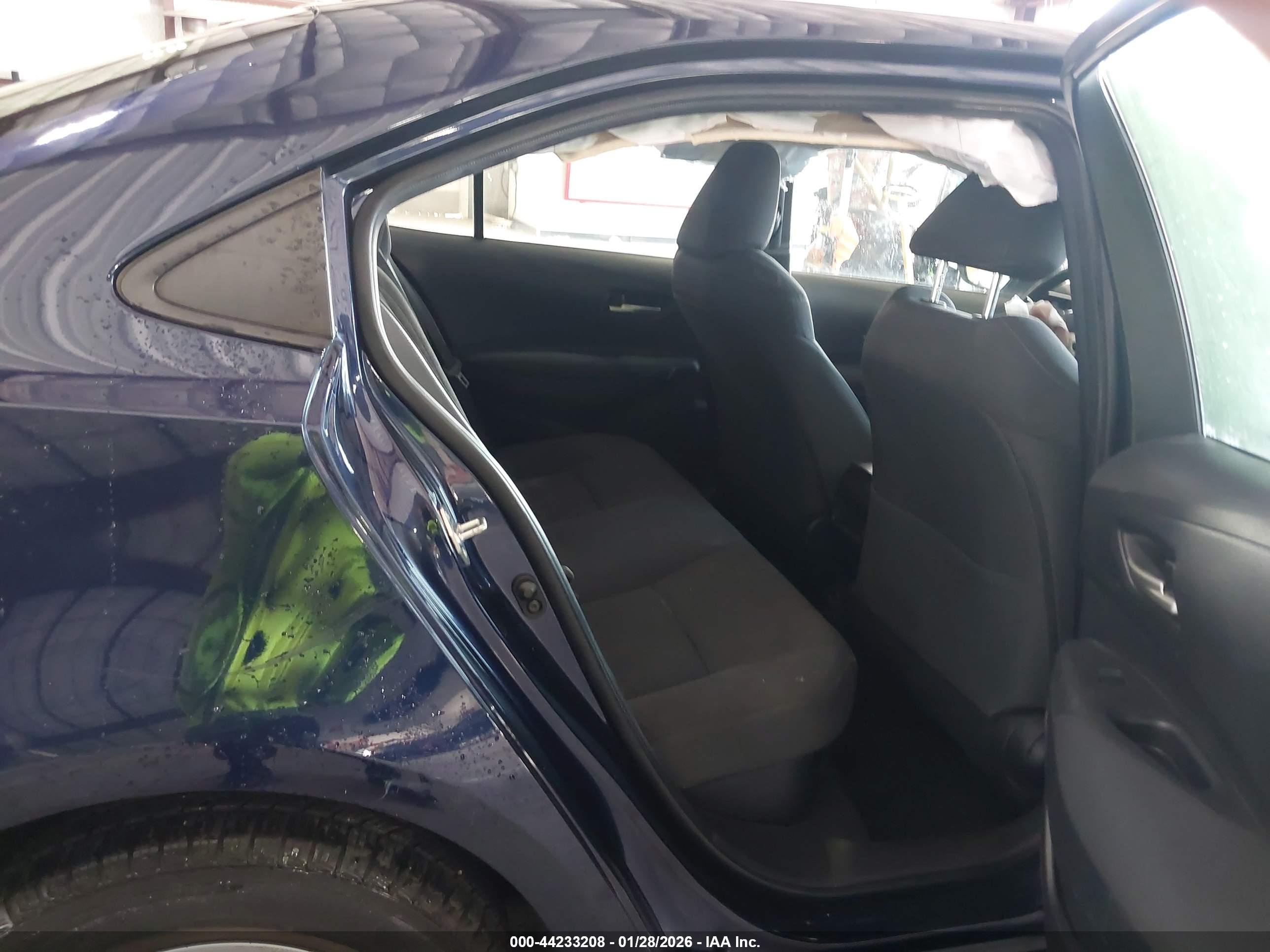 TOYOTA COROLLA image 8