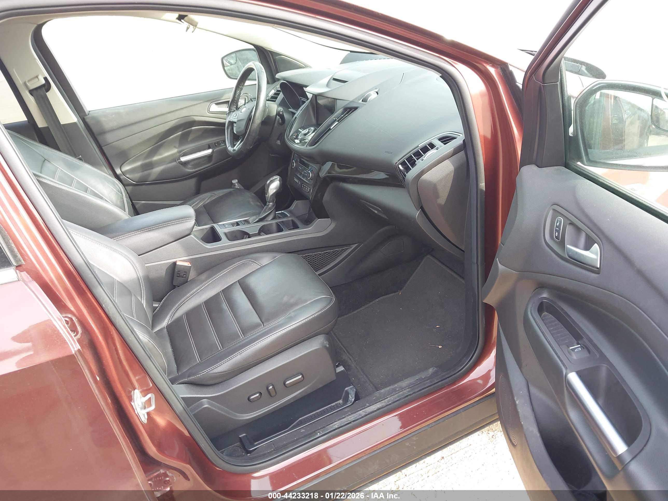 FORD ESCAPE image 5