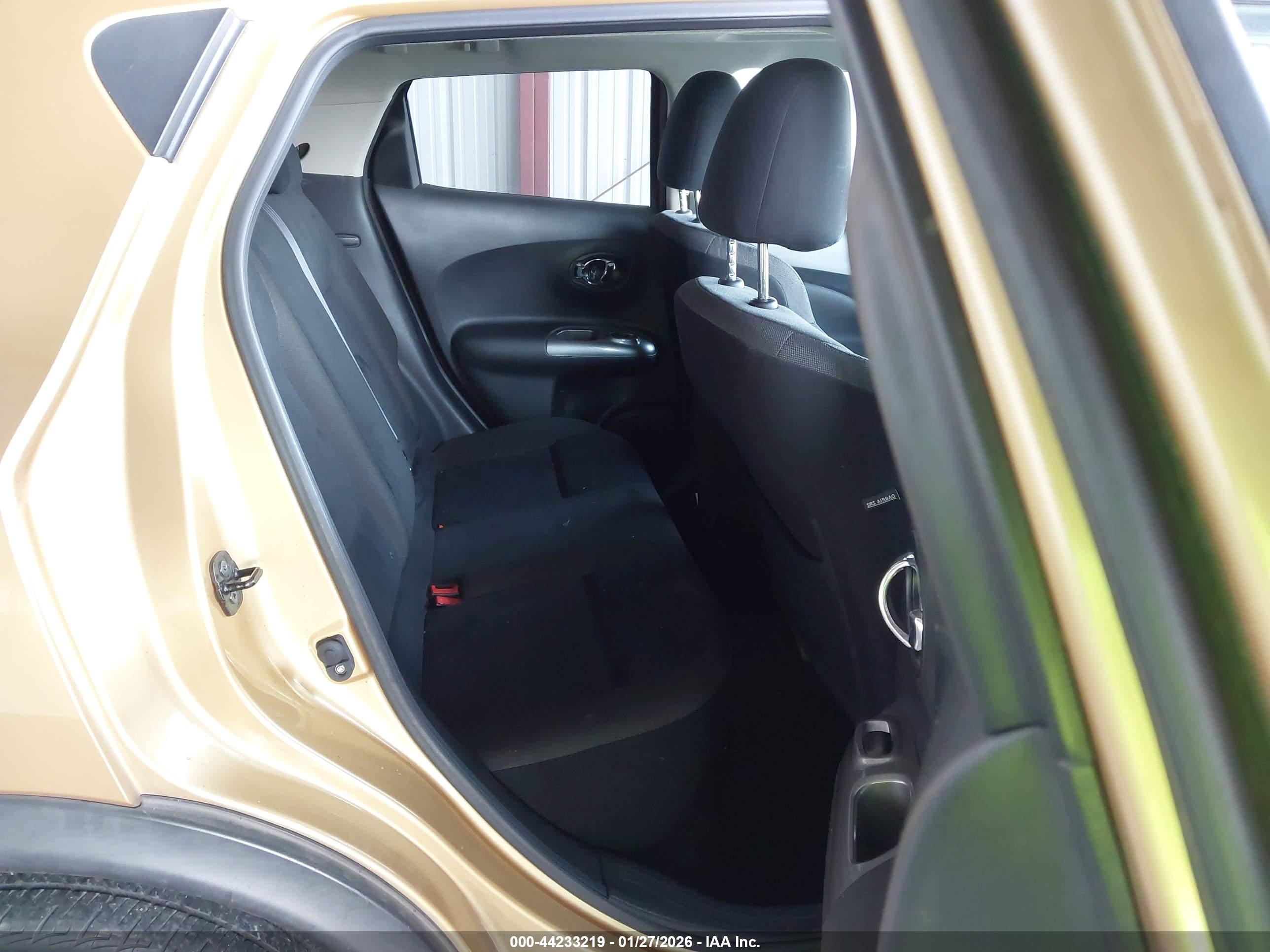 NISSAN JUKE image 8