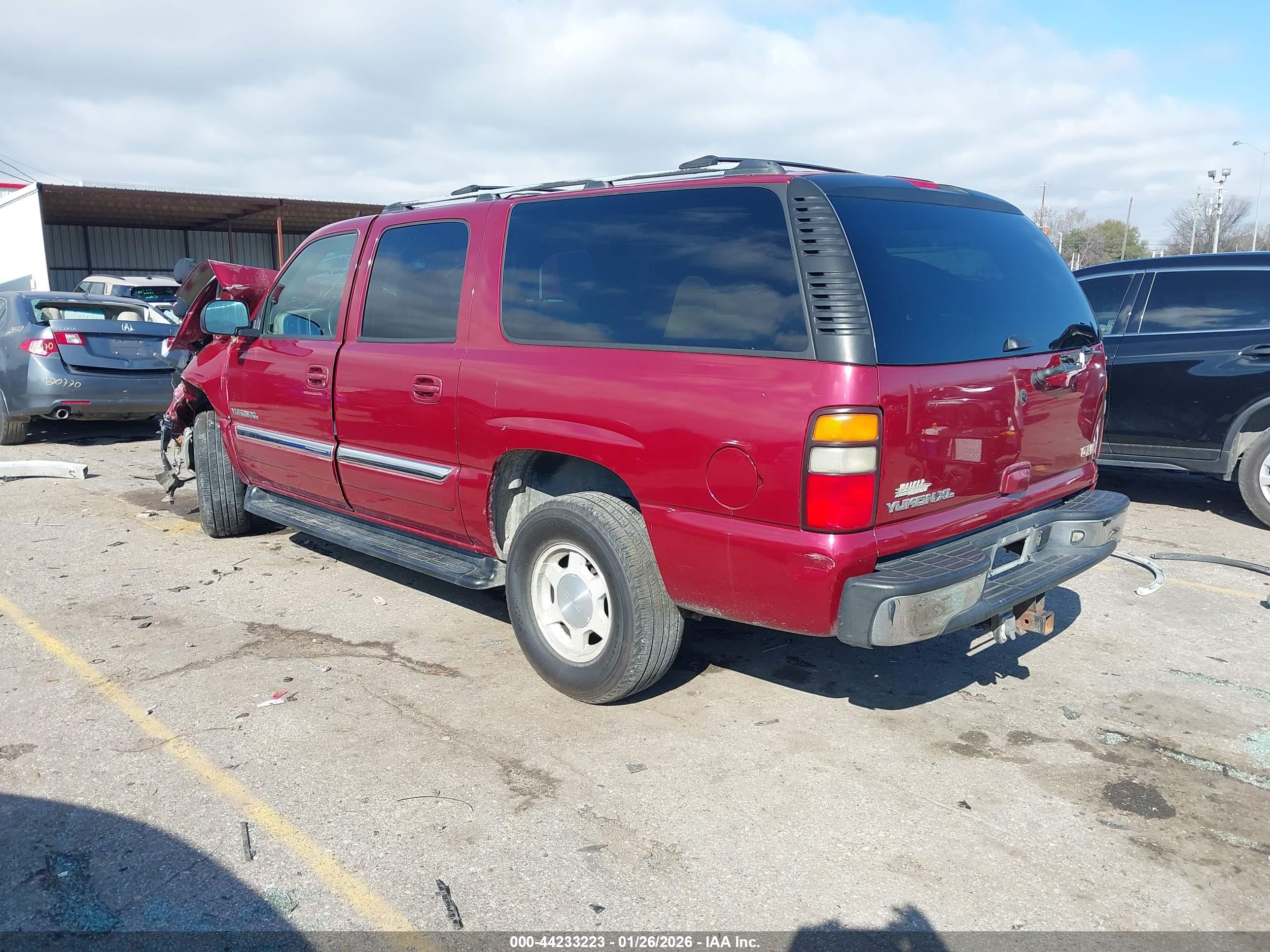GMC YUKON image 3