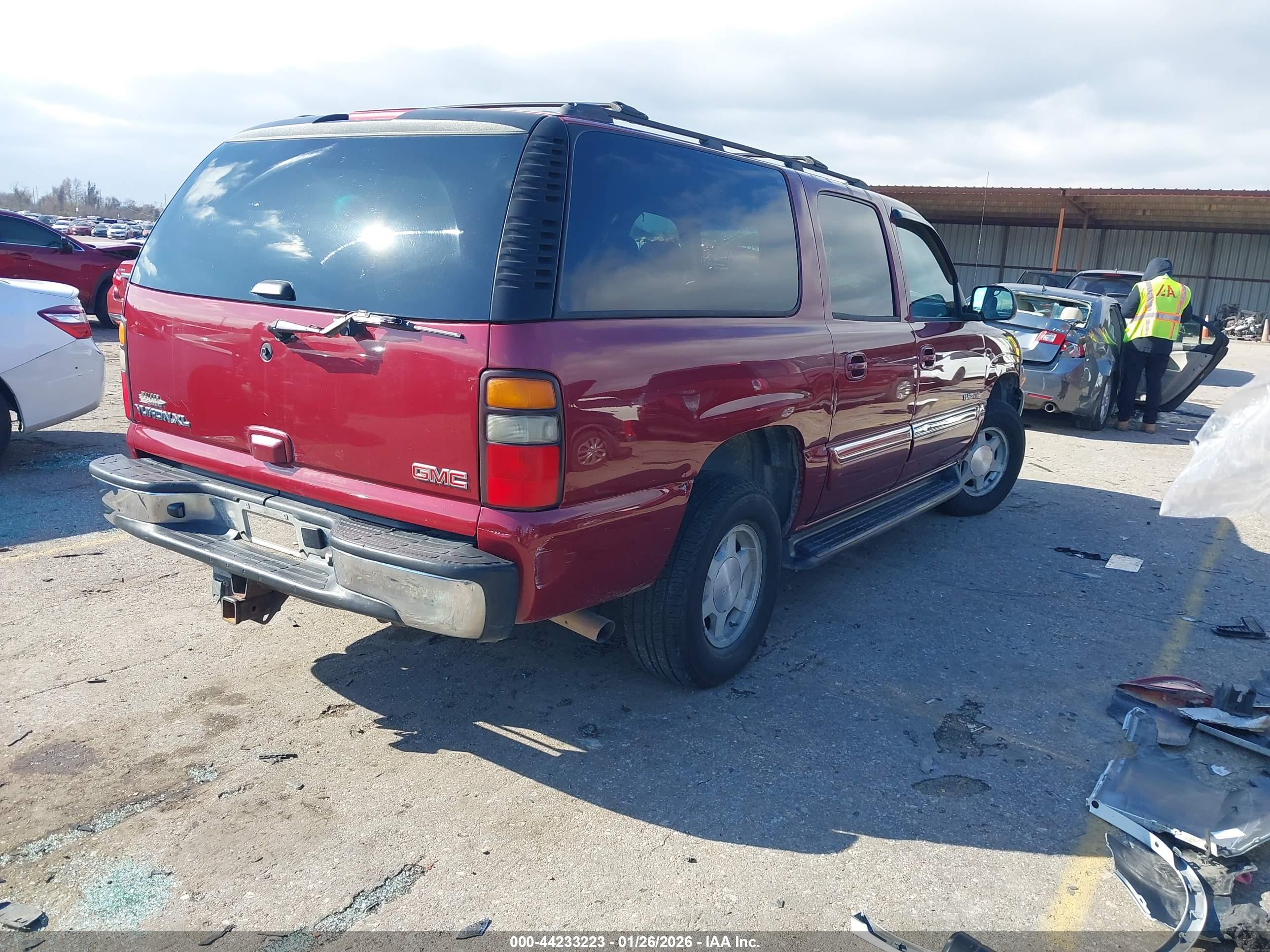 GMC YUKON image 4