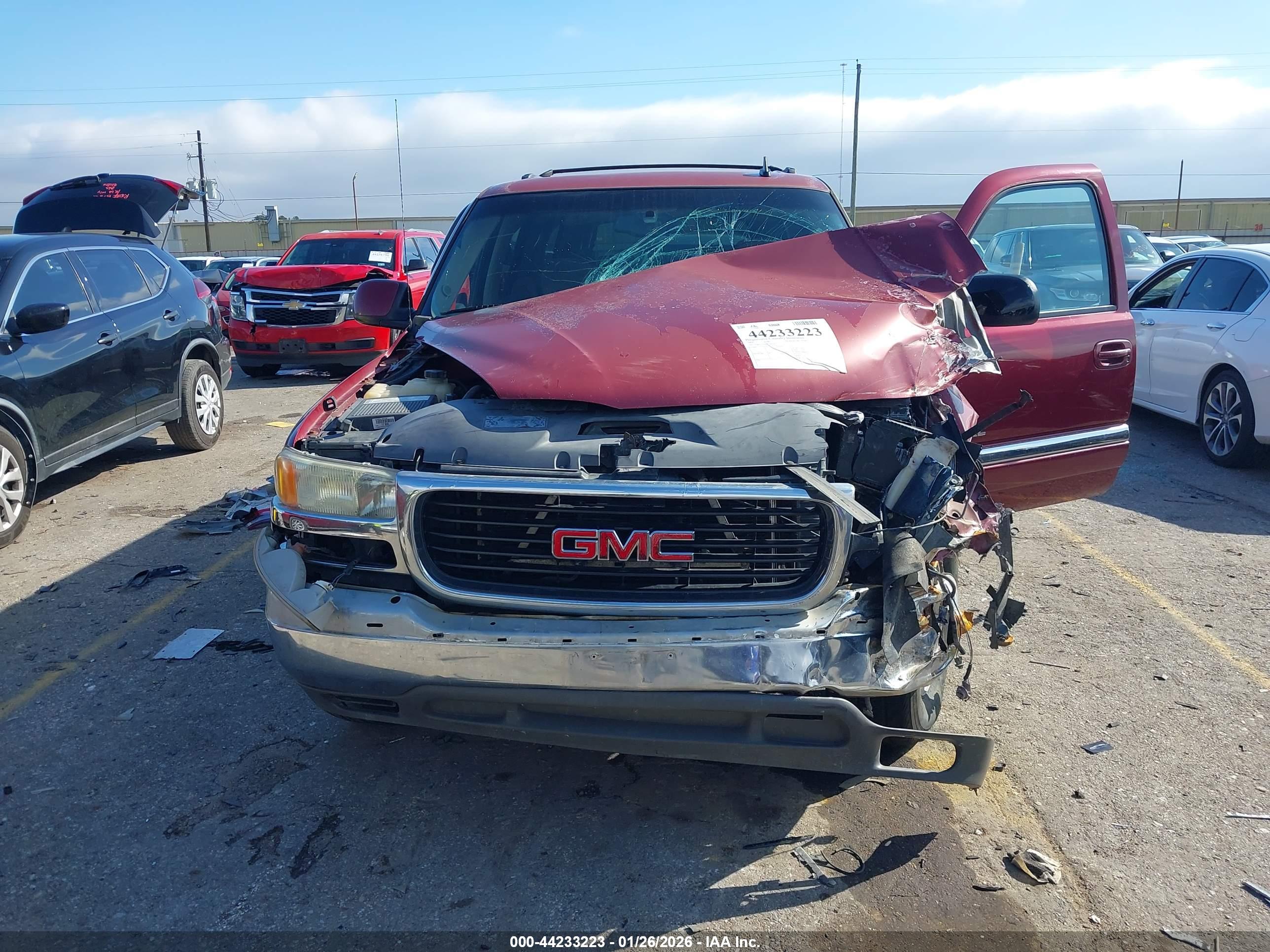 GMC YUKON image 6