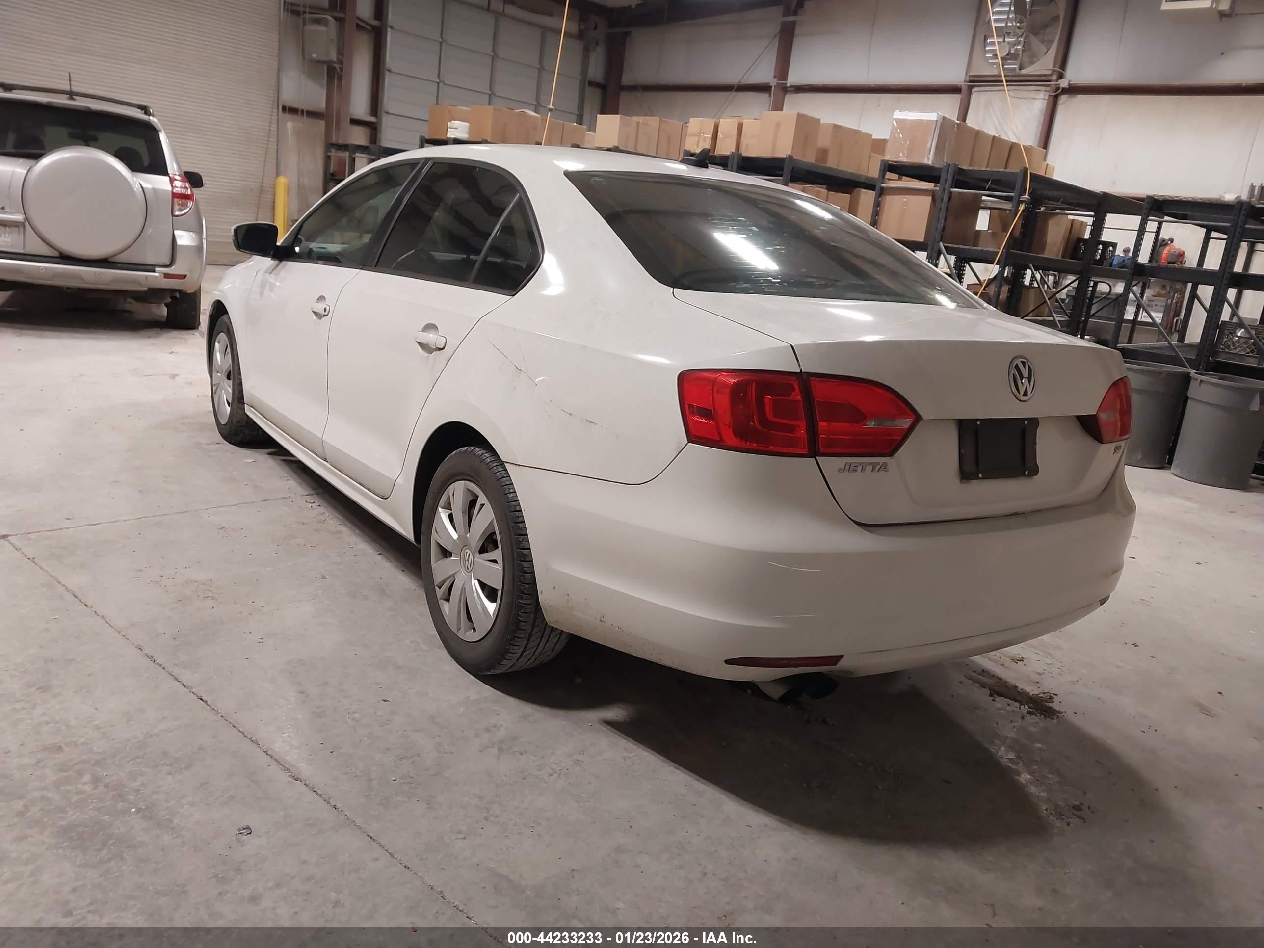 VOLKSWAGEN JETTA image 3