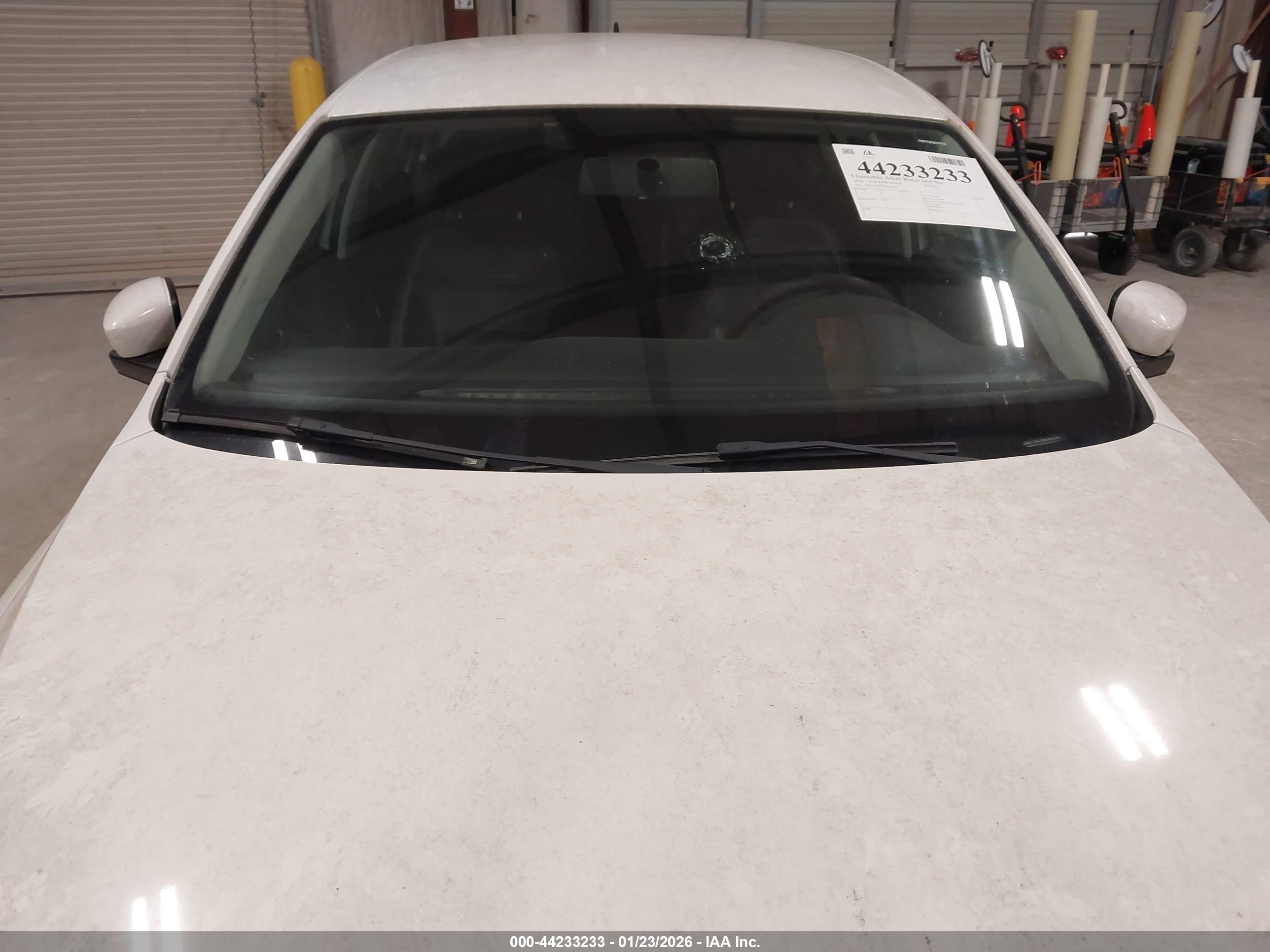 VOLKSWAGEN JETTA image 6