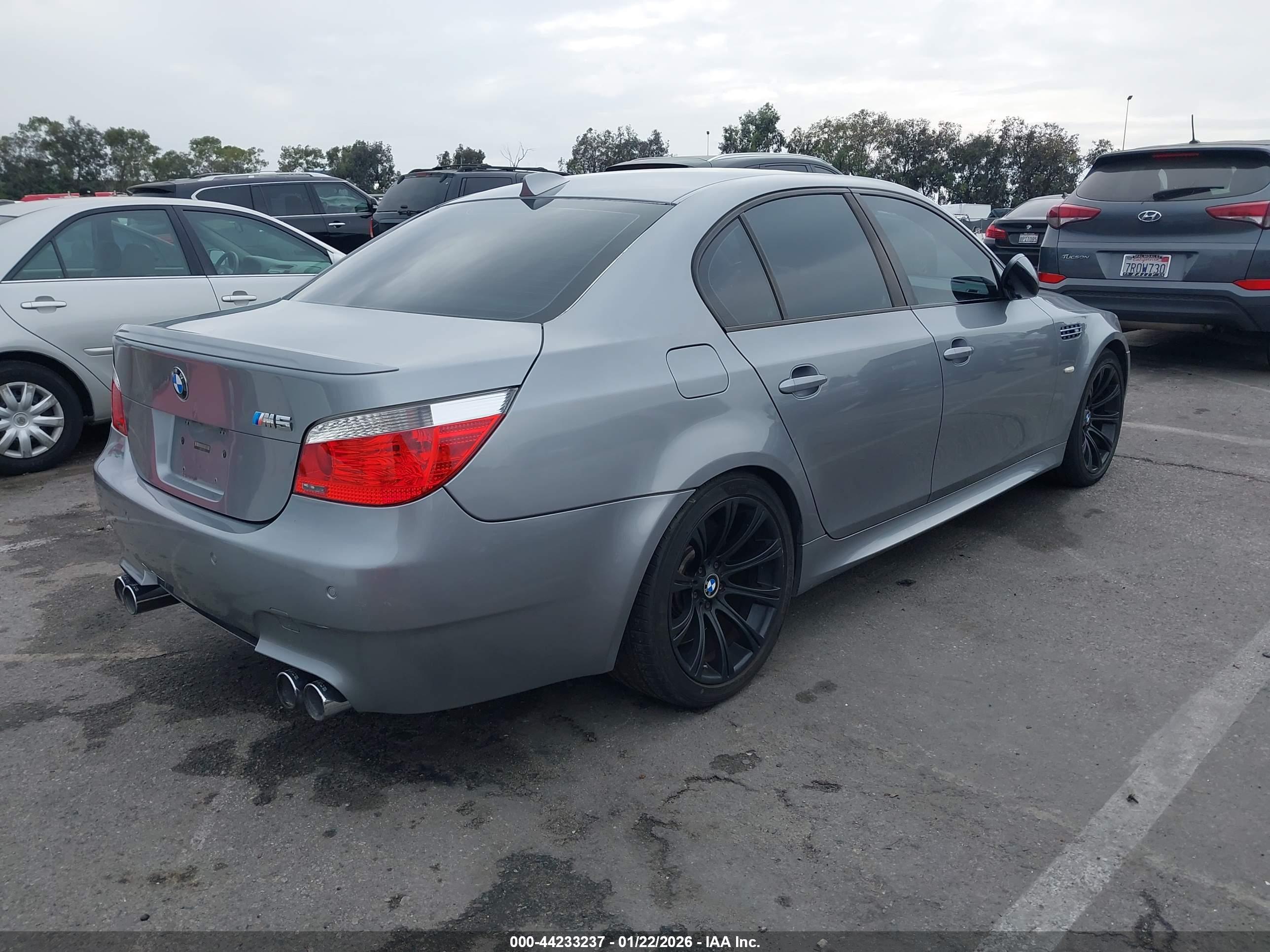 BMW M5 image 4