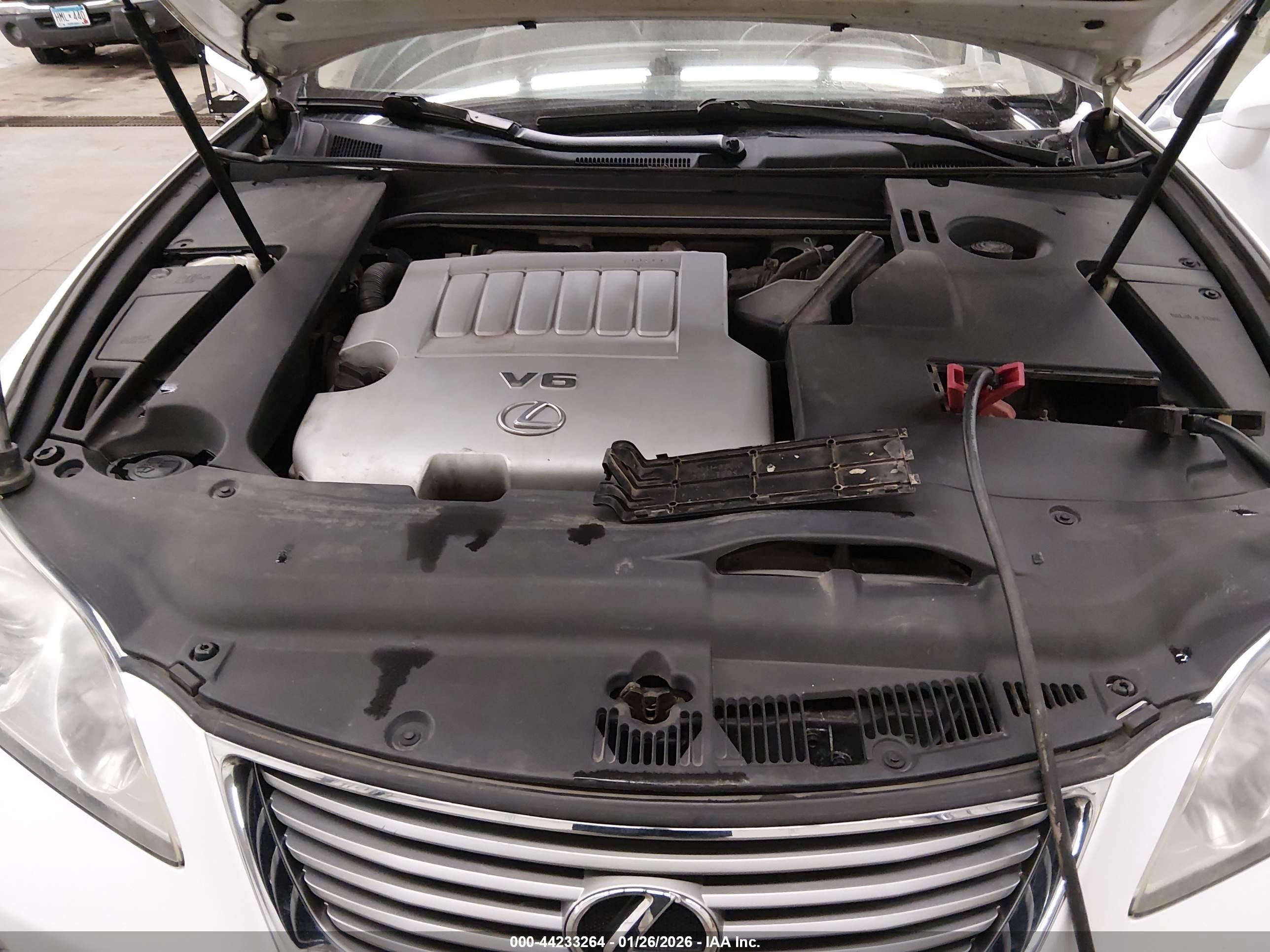 LEXUS ES image 10