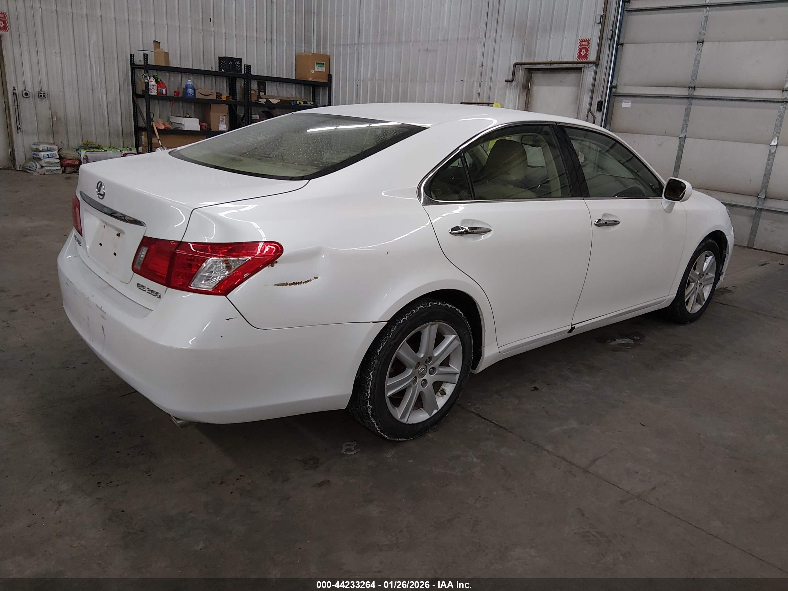 LEXUS ES image 4