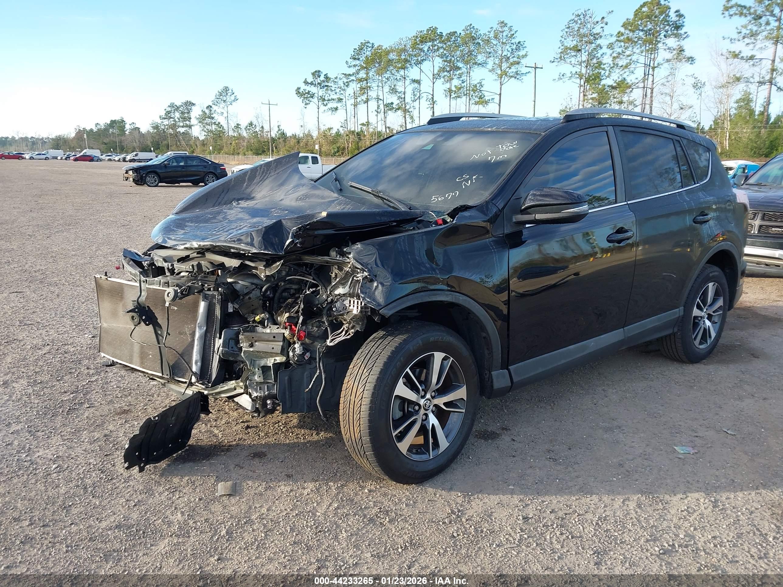 TOYOTA RAV4 image 2