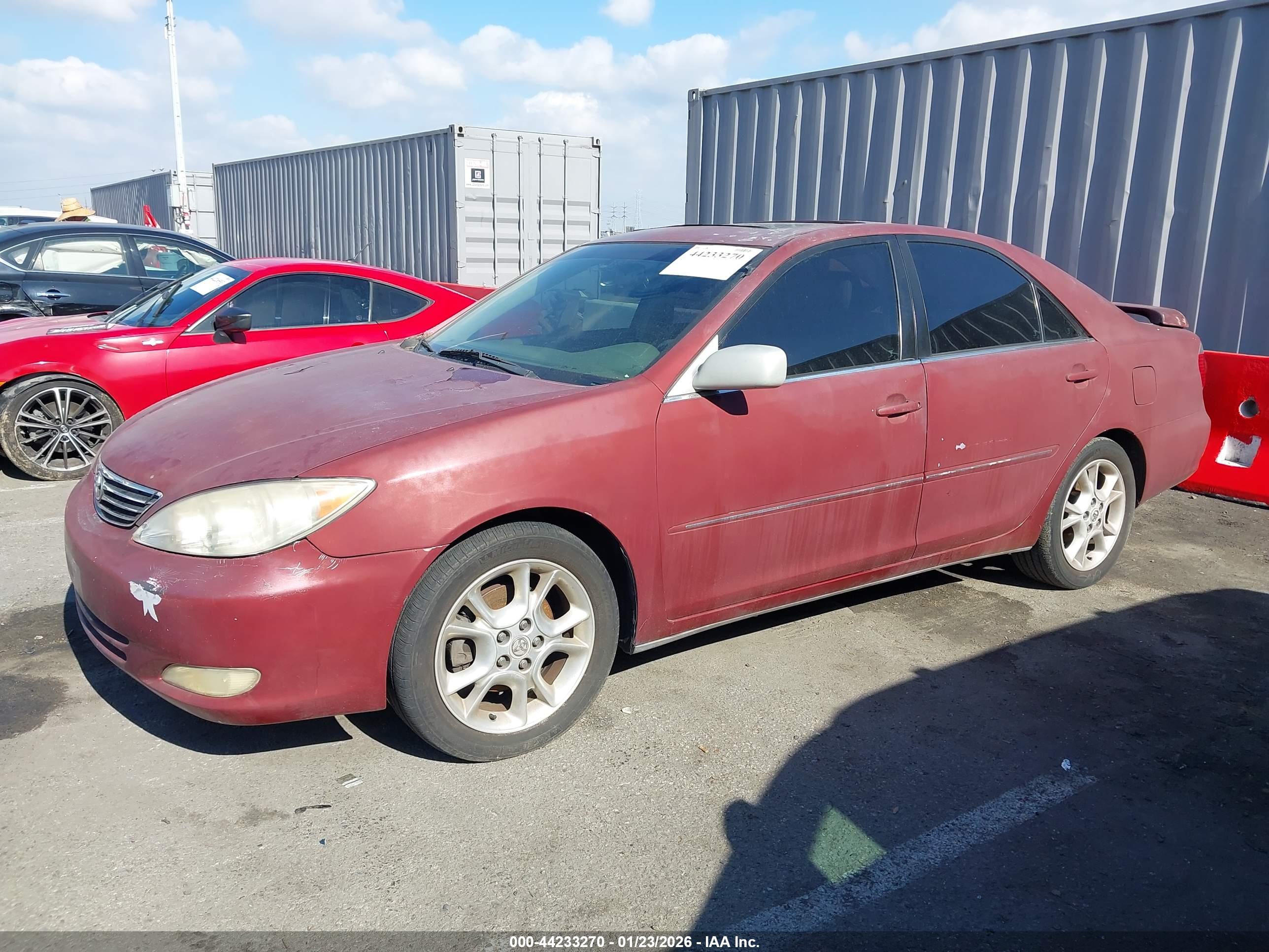 TOYOTA CAMRY image 2