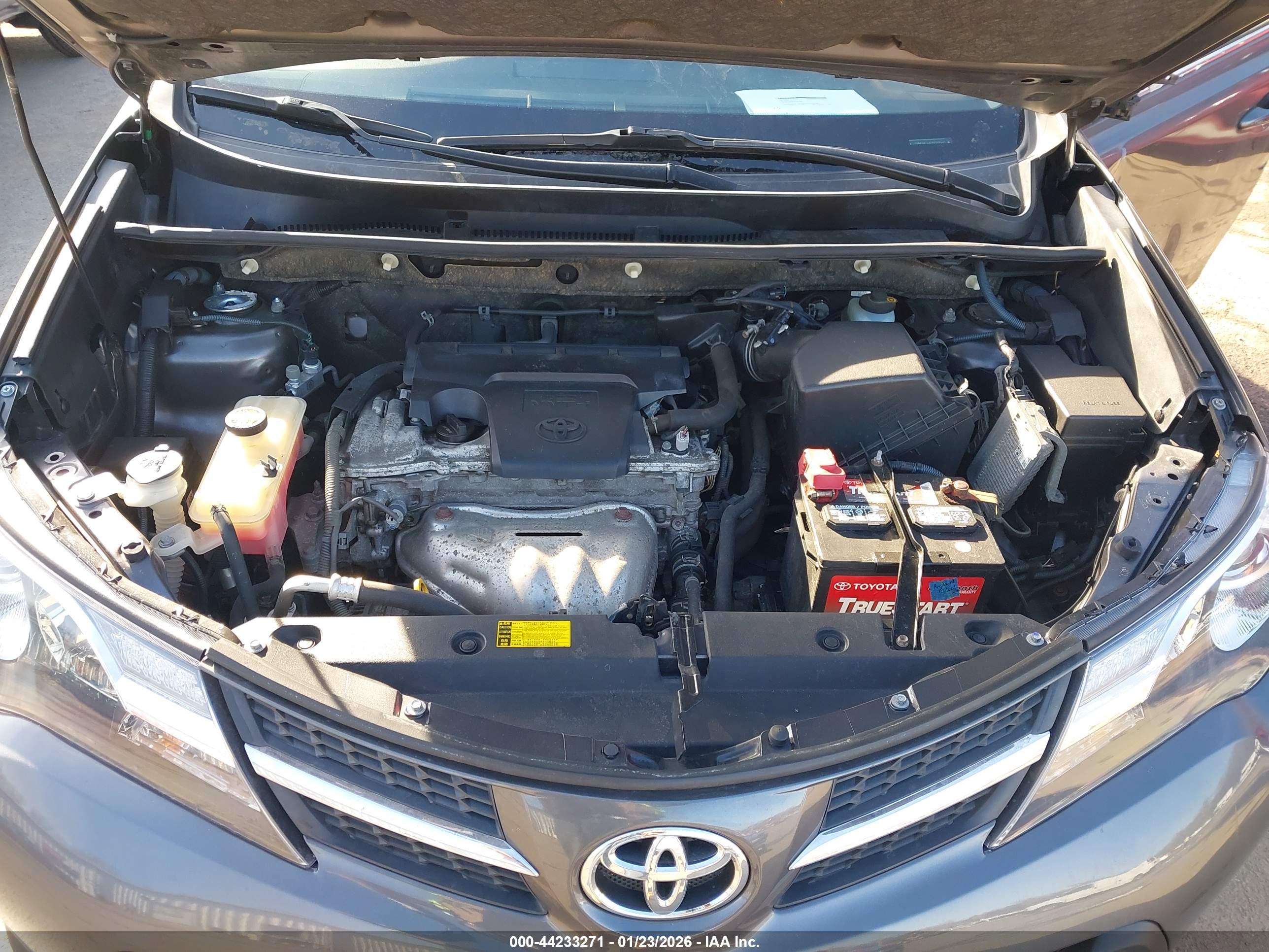 TOYOTA RAV4 image 10
