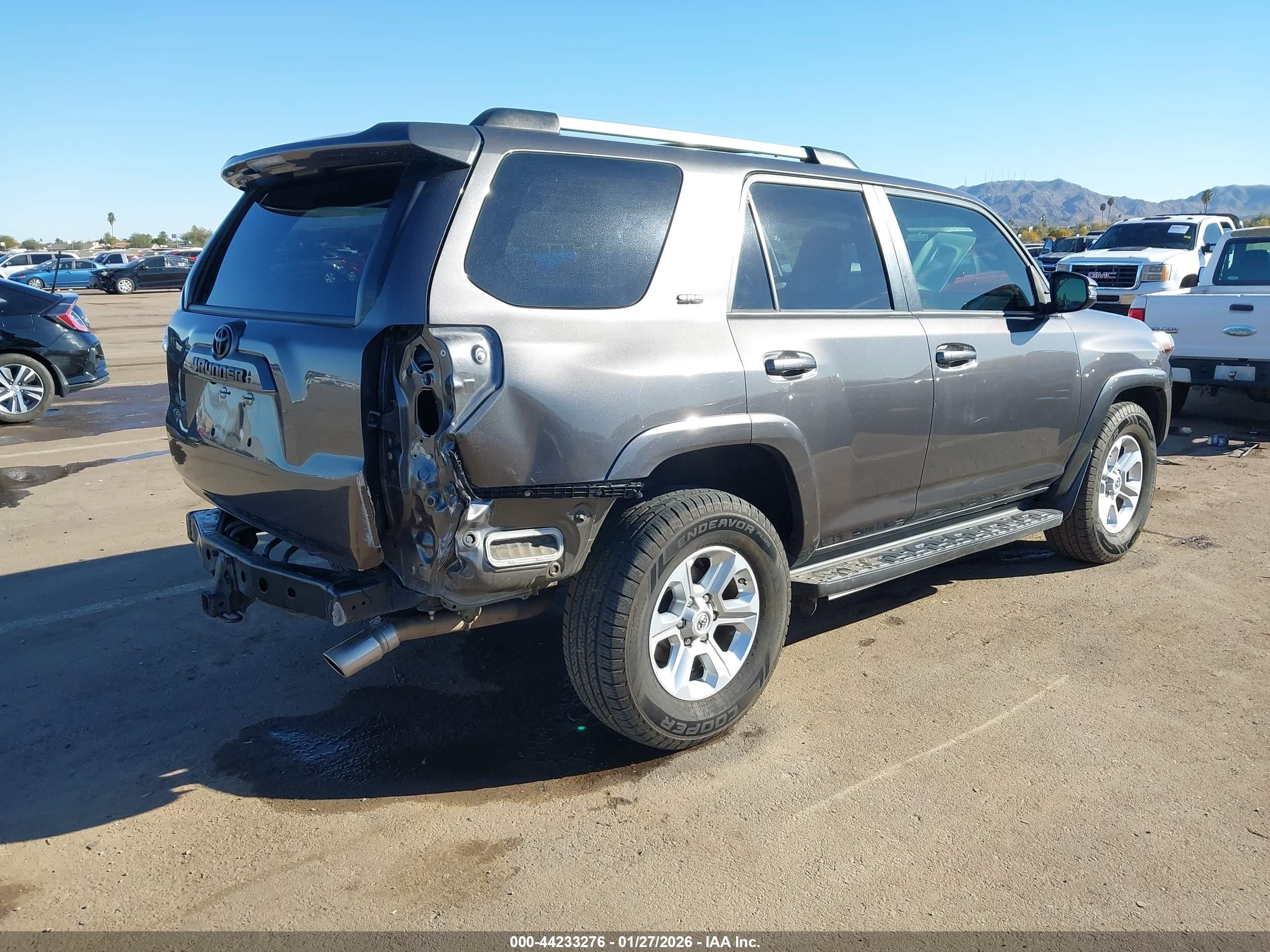 TOYOTA 4RUNNER image 4