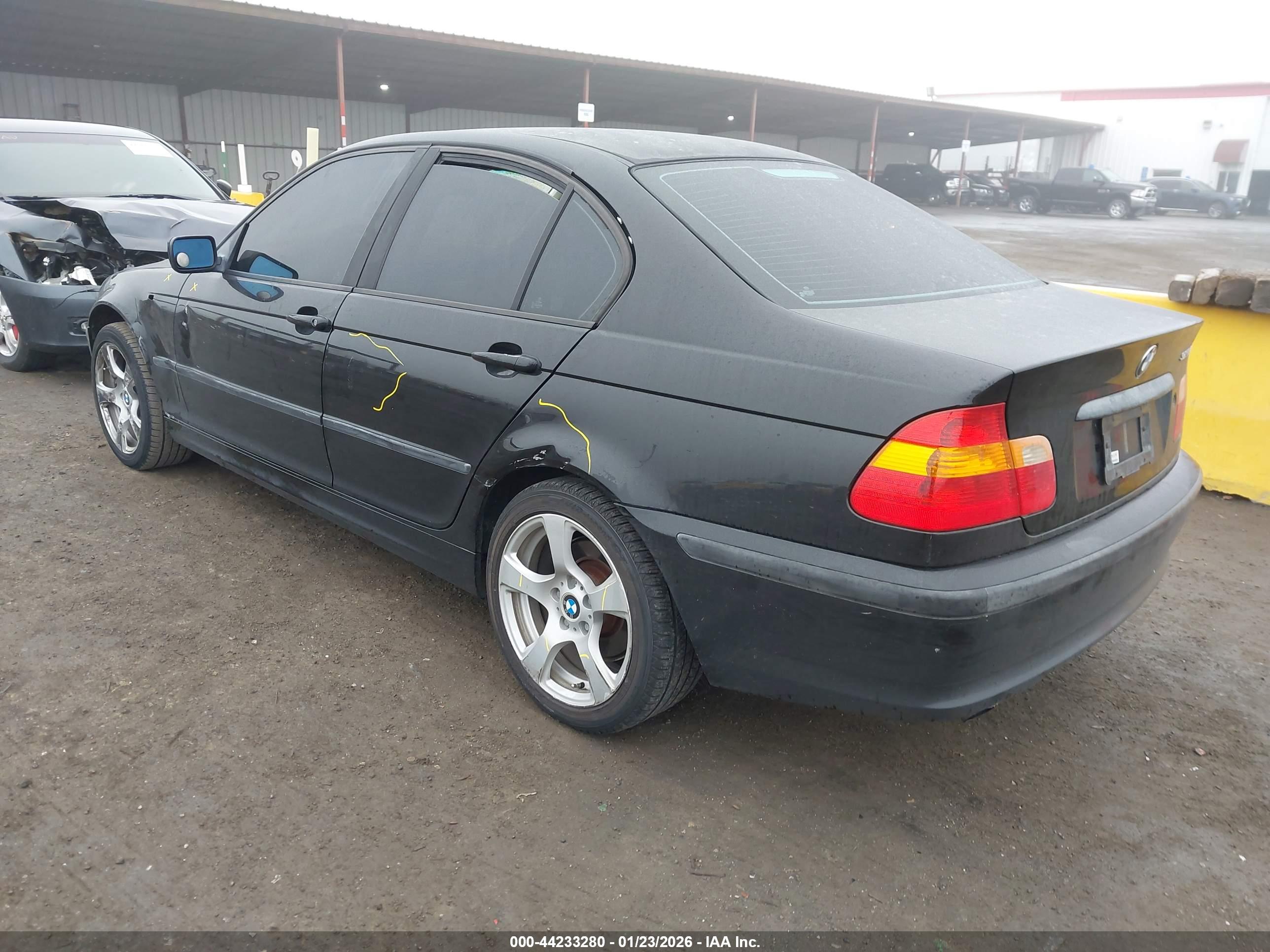 BMW 325I image 3