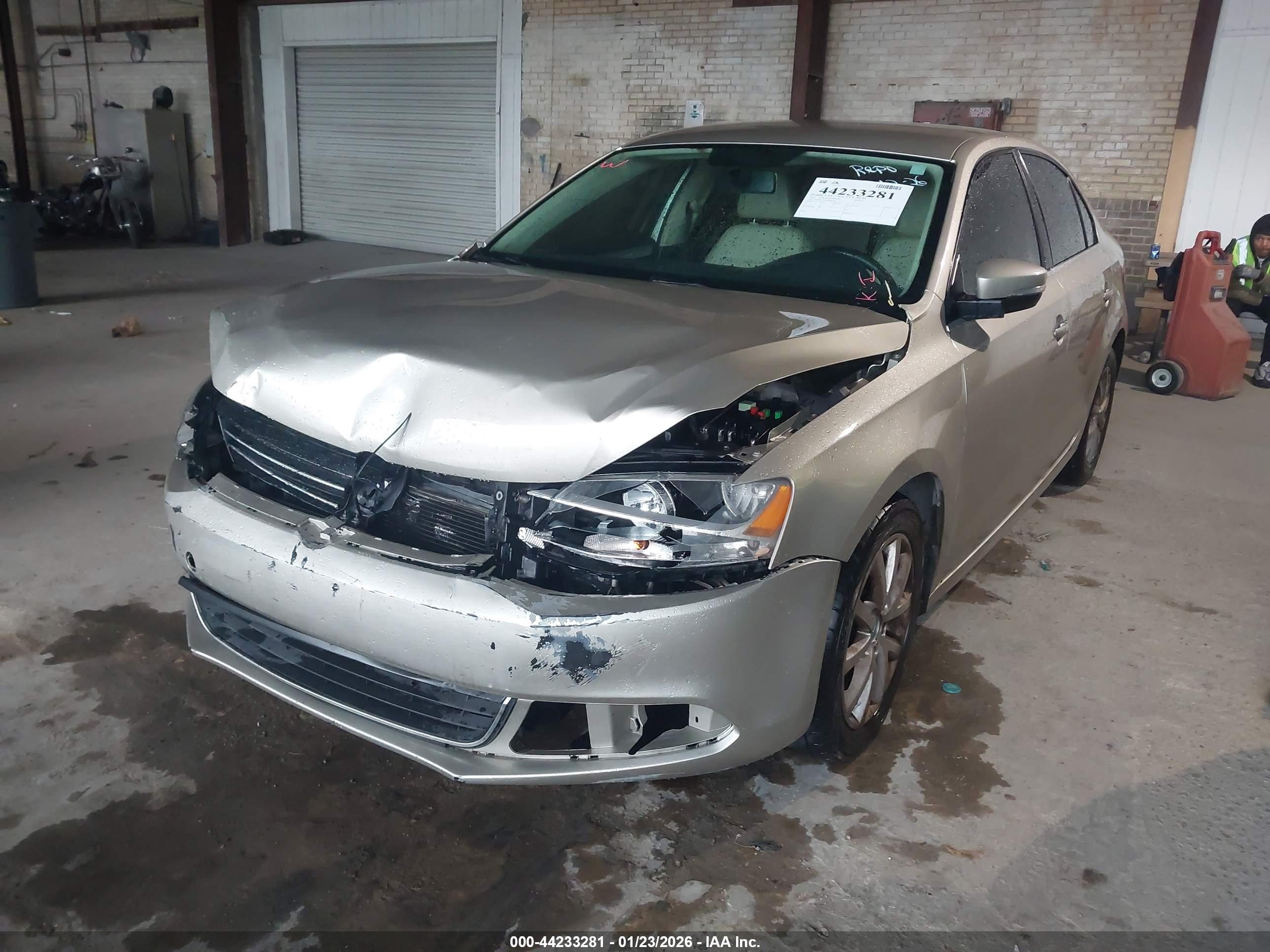 VOLKSWAGEN JETTA image 2