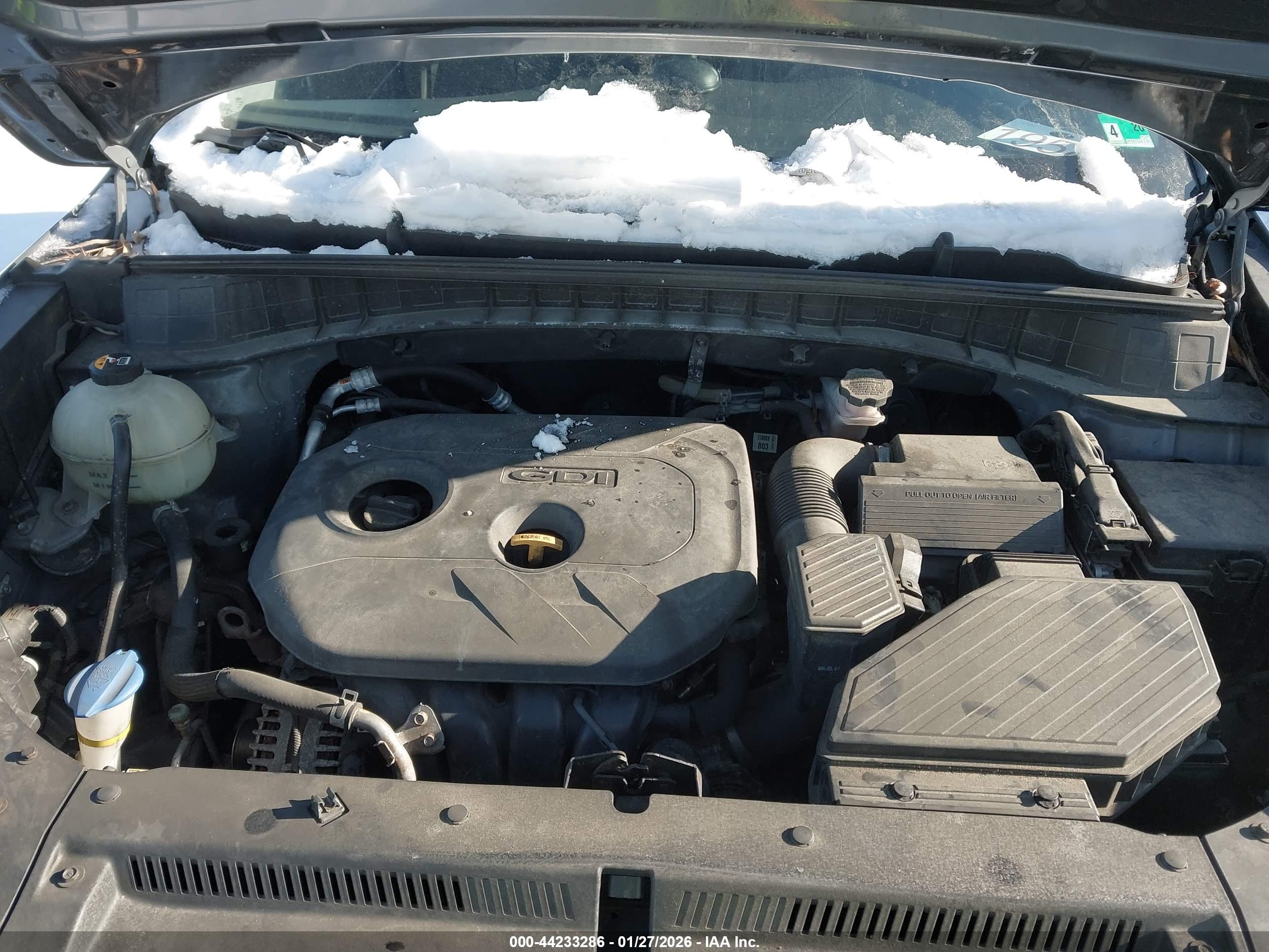 HYUNDAI TUCSON image 10