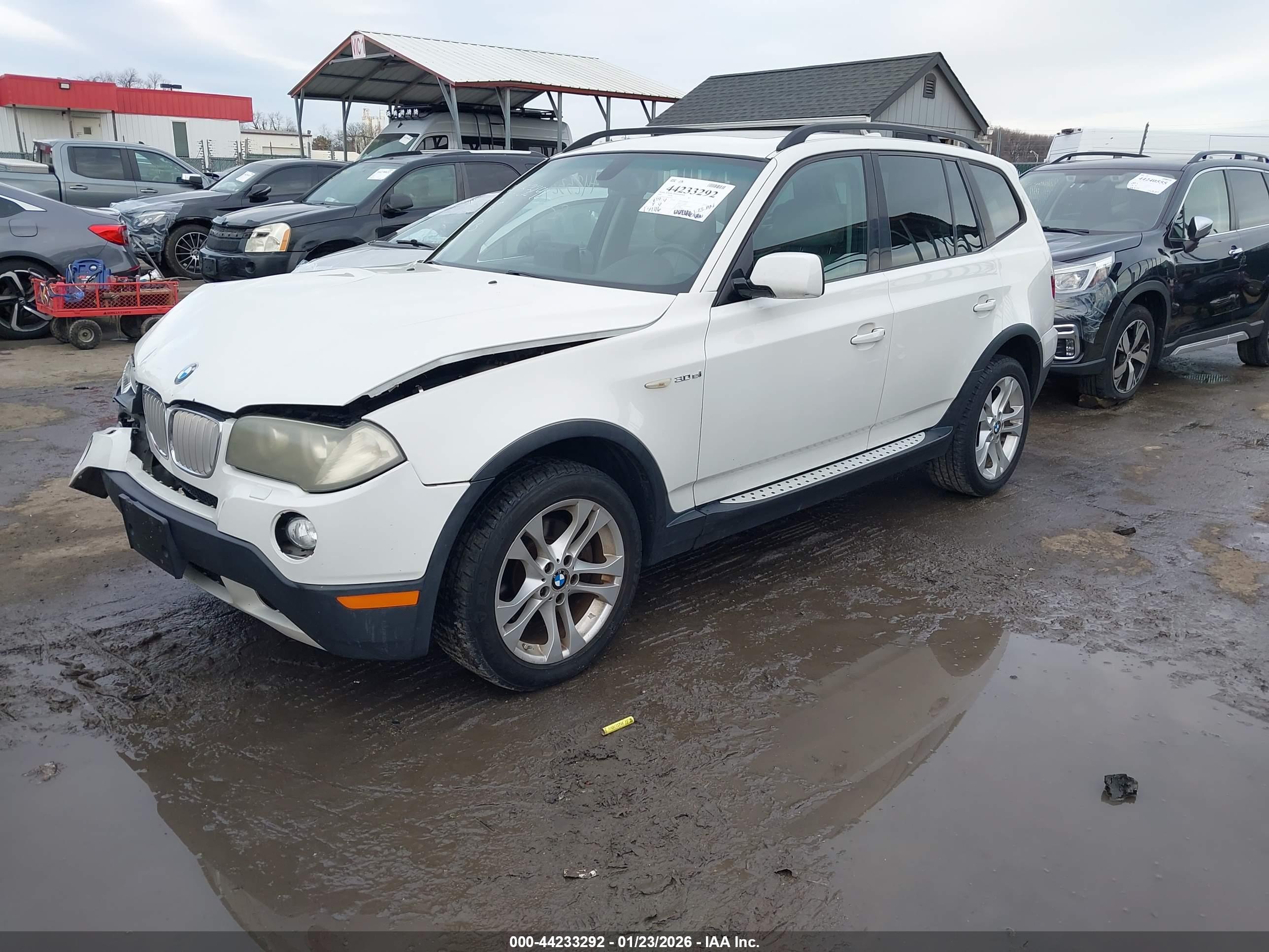 BMW X3 image 2