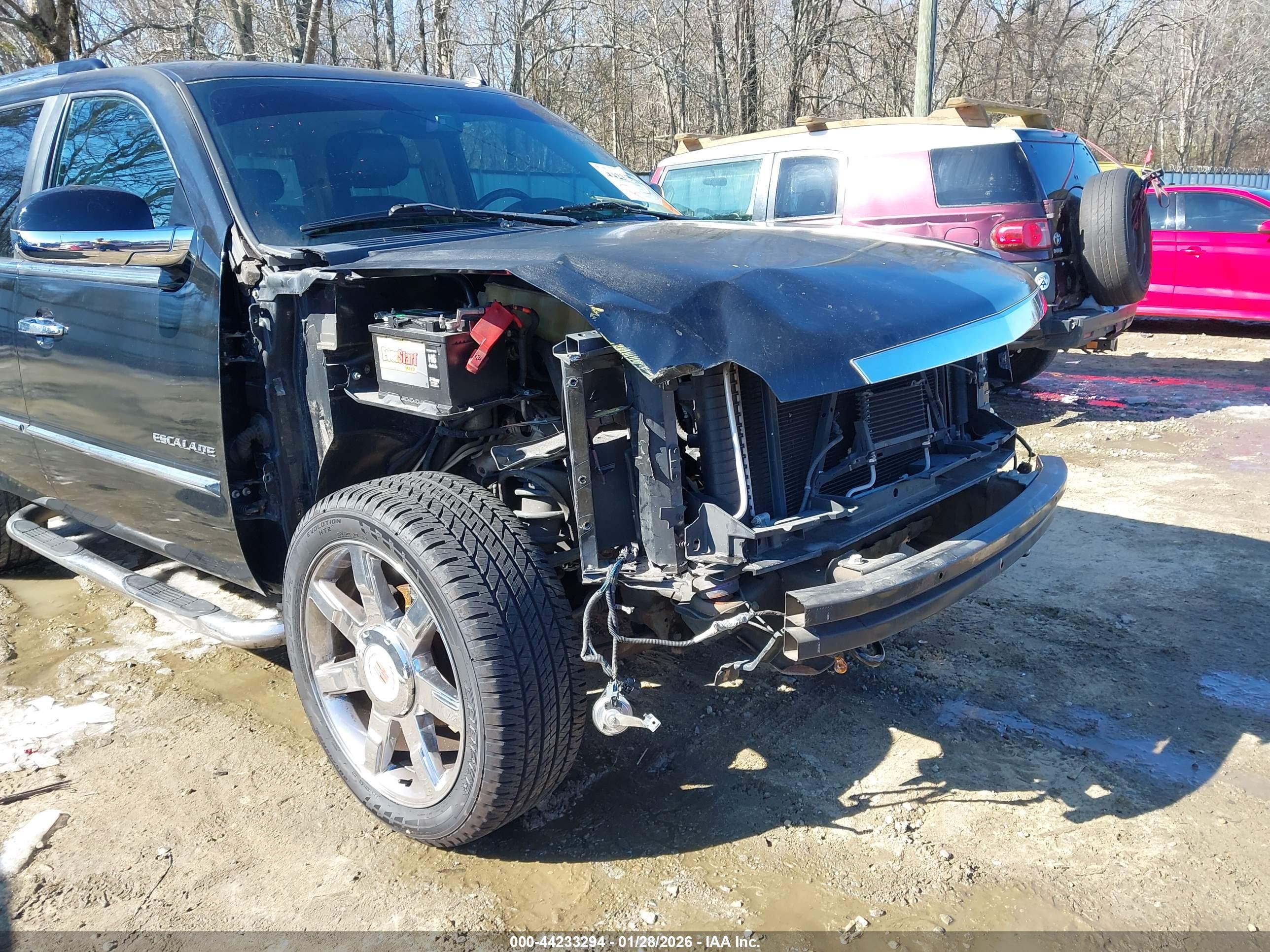 CADILLAC ESCALADE image 6