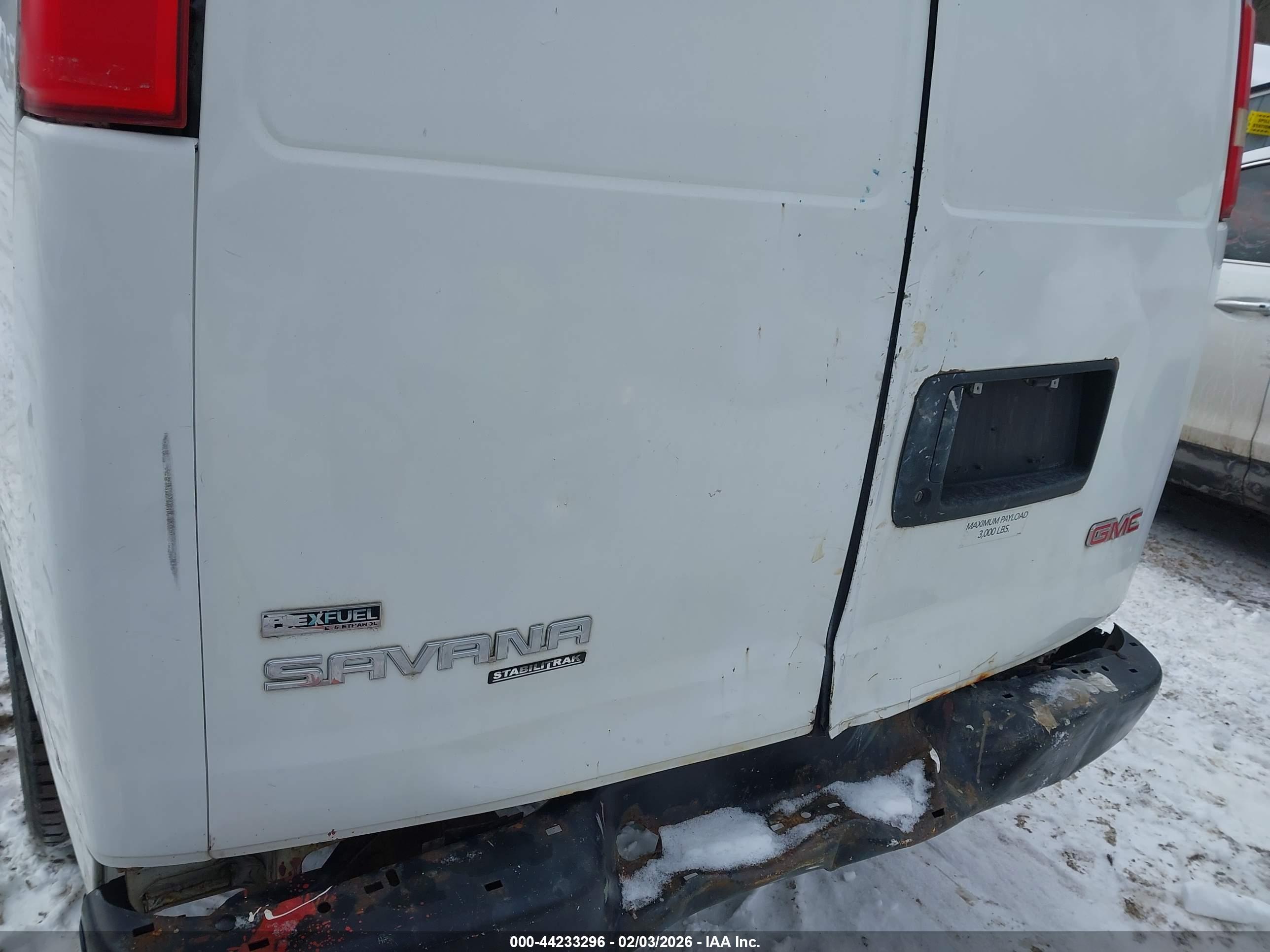 GMC SAVANA image 6