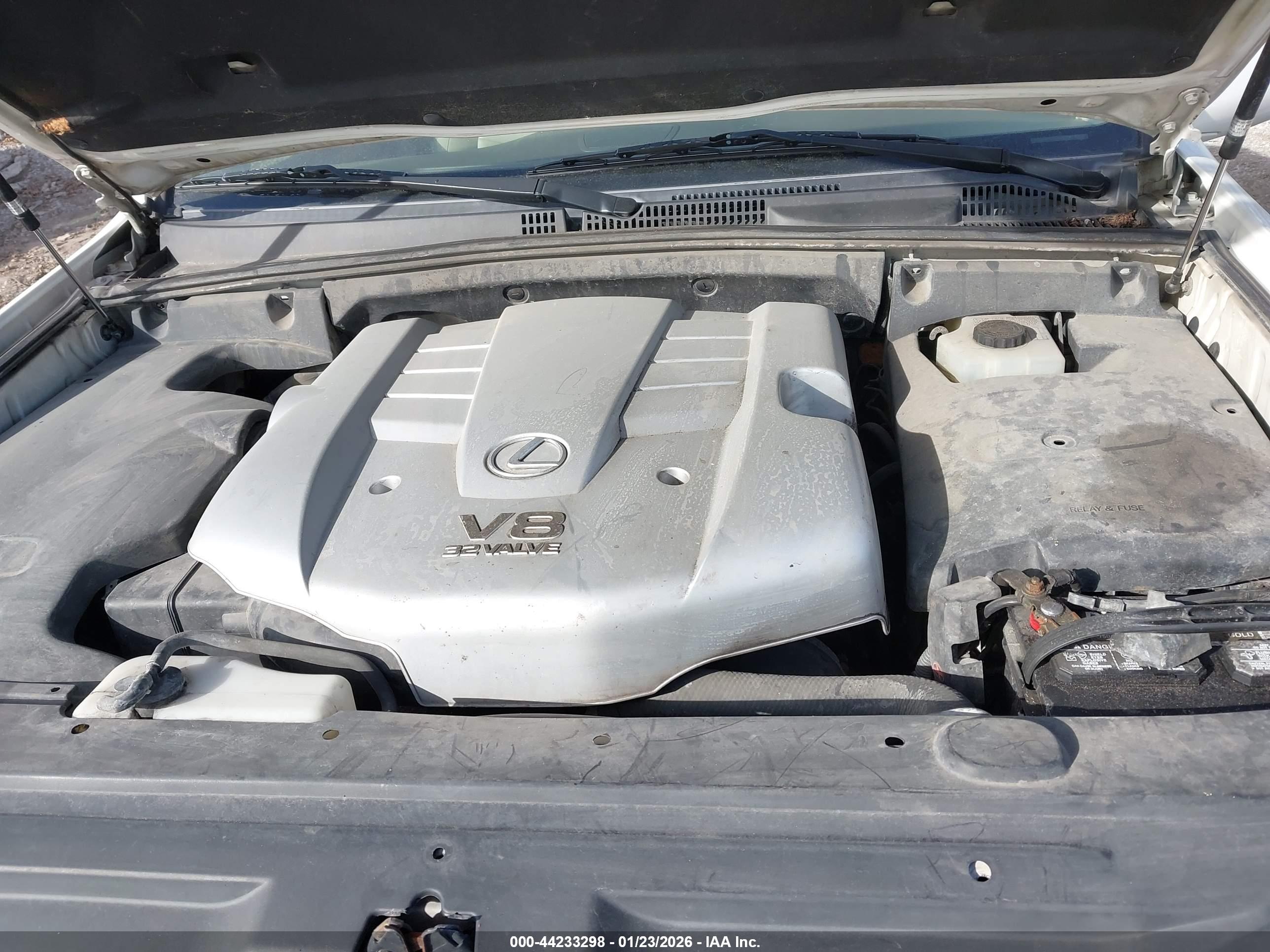 LEXUS GX image 10