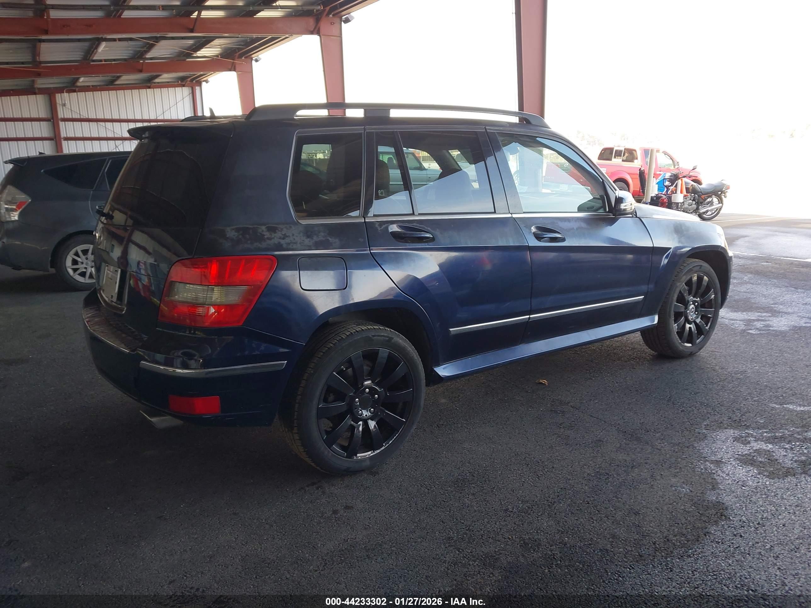 MERCEDES-BENZ GLK image 4