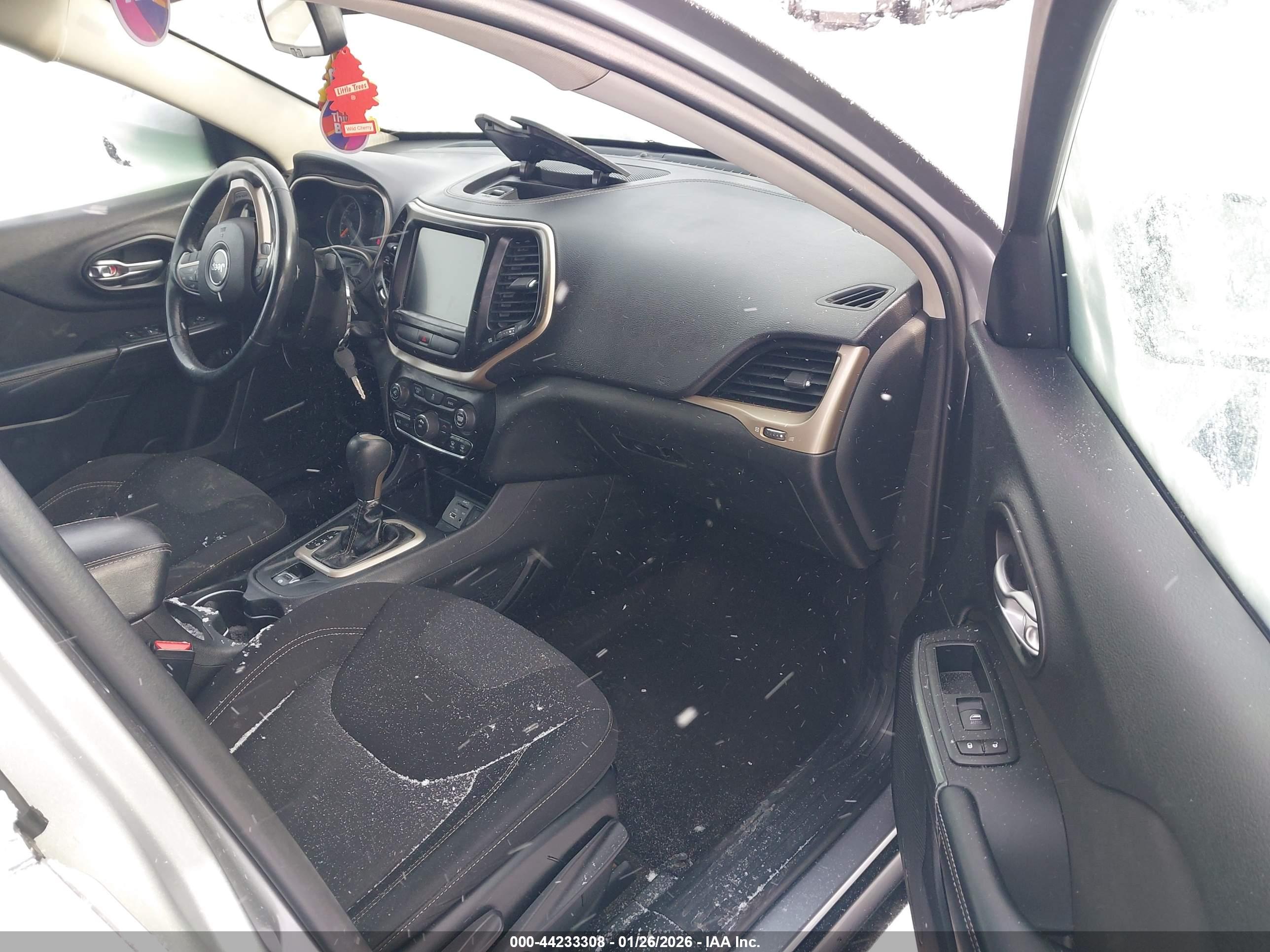 JEEP CHEROKEE image 5