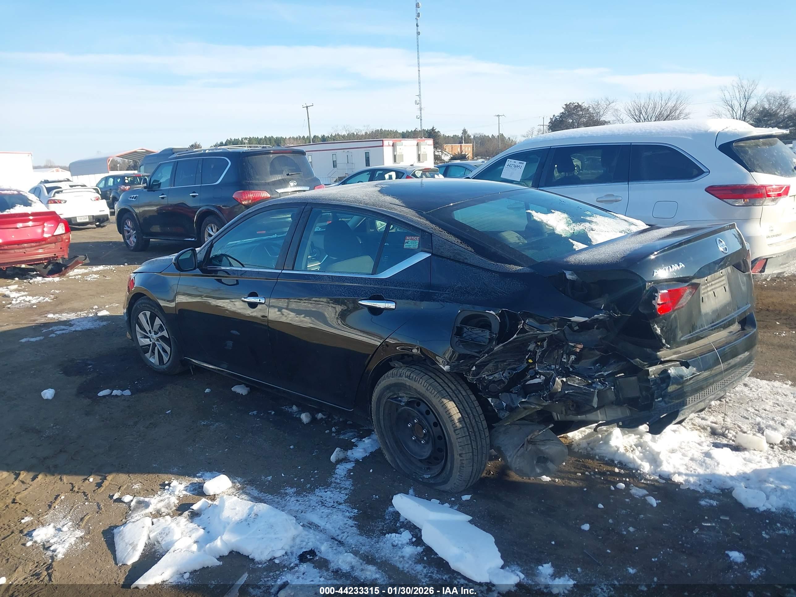 NISSAN ALTIMA image 3