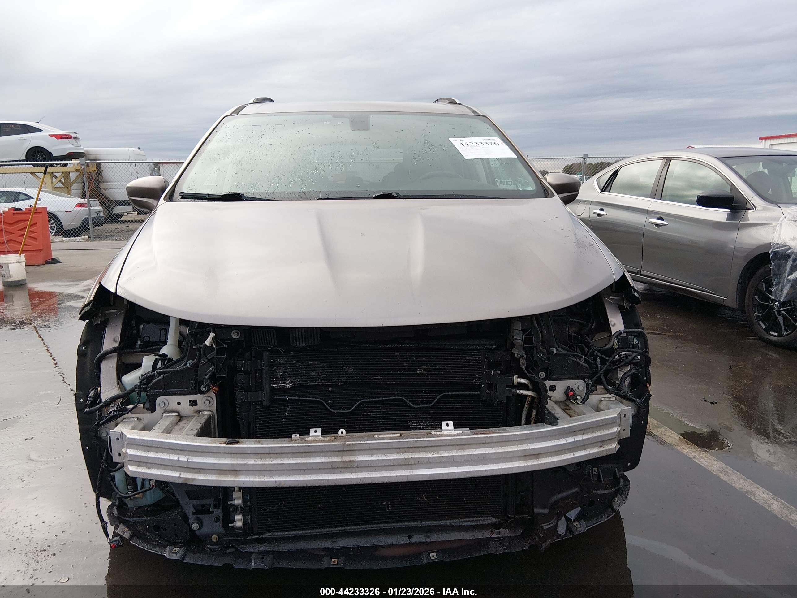 CHRYSLER PACIFICA image 6
