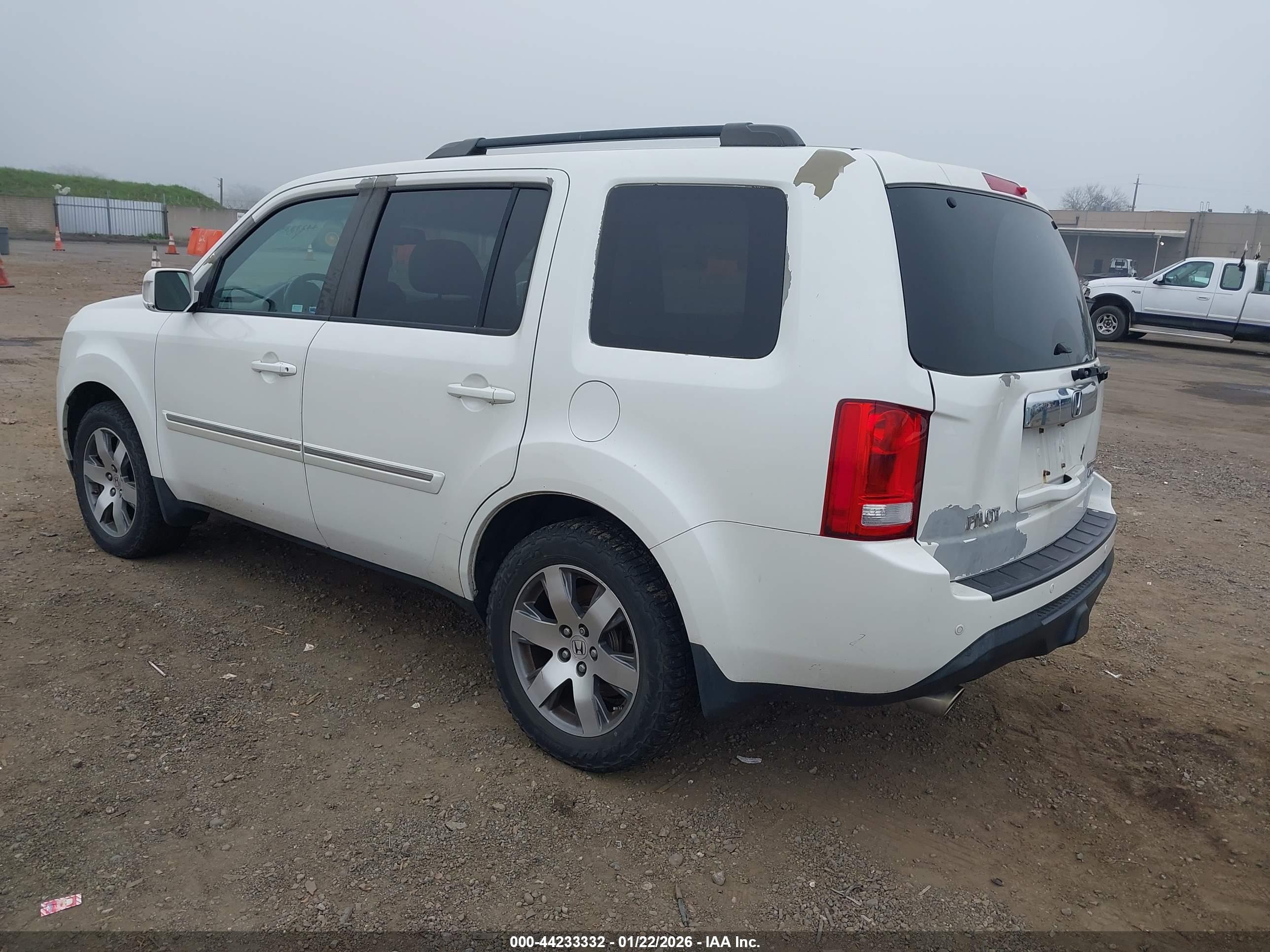 HONDA PILOT image 3