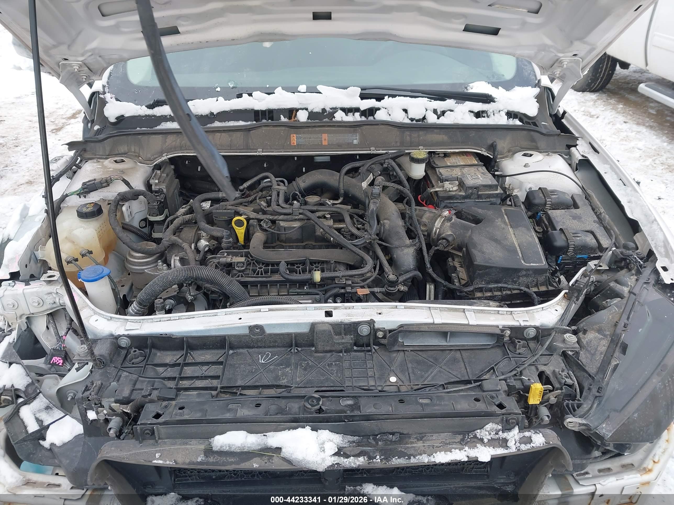 FORD FUSION image 10