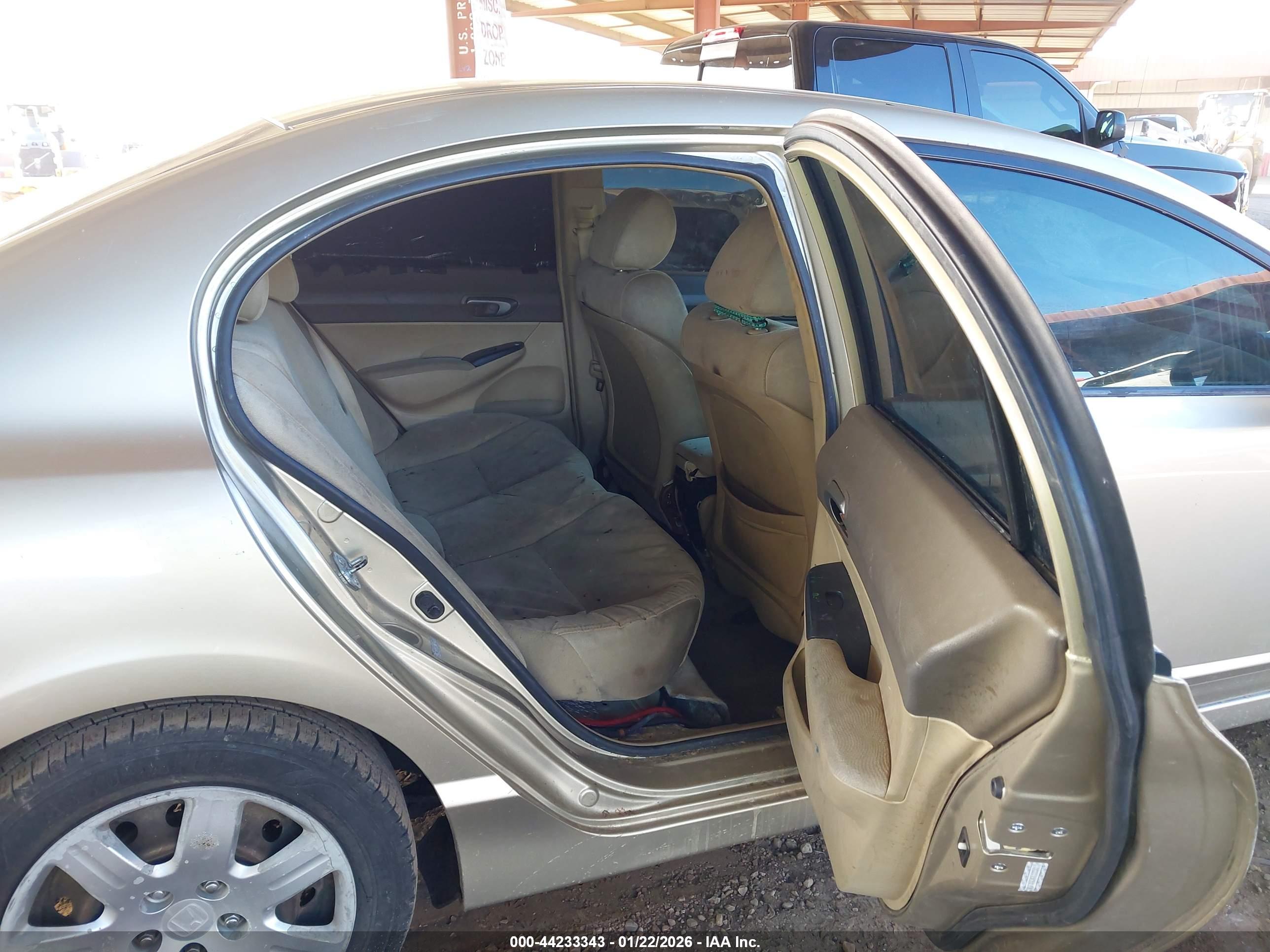 HONDA CIVIC image 8