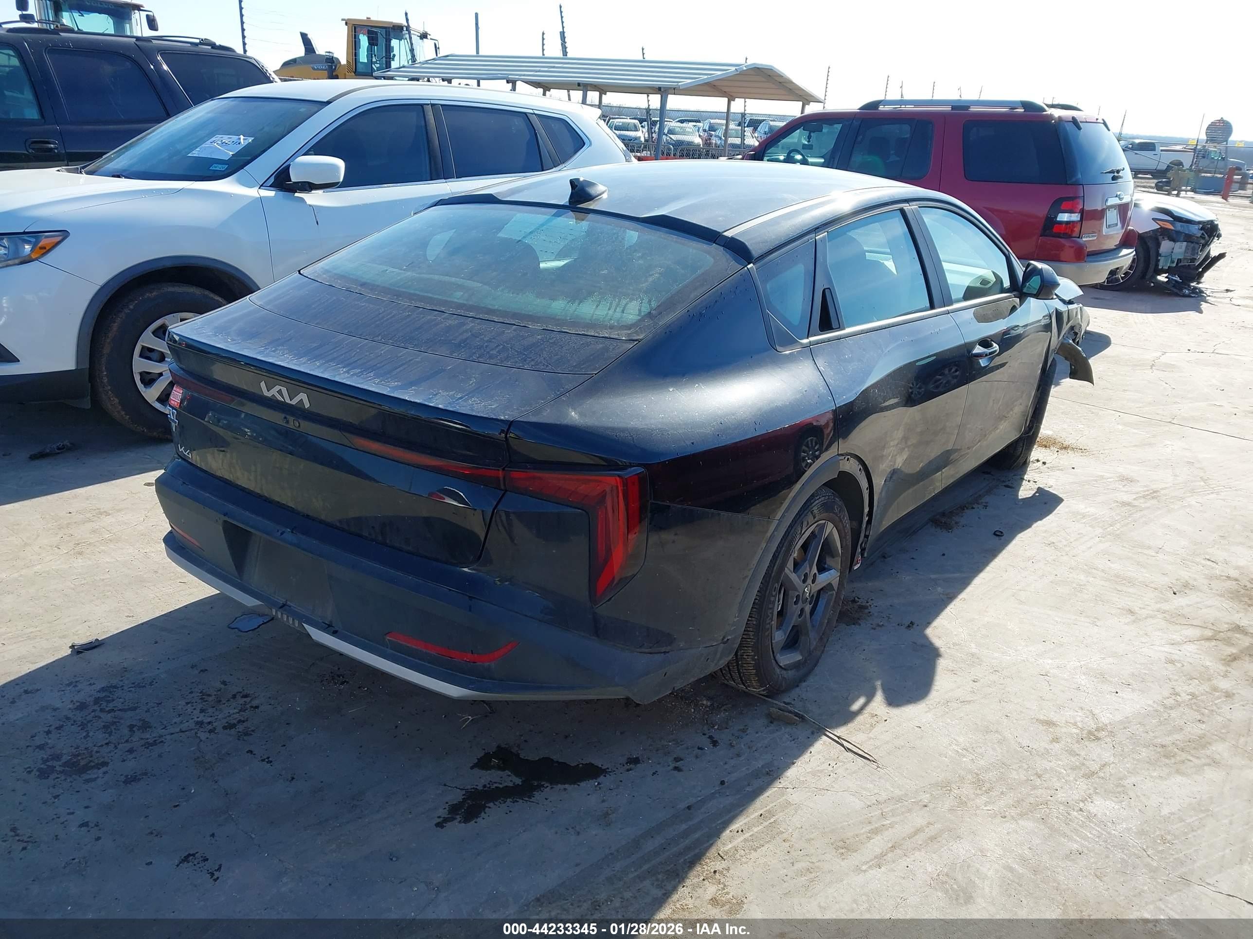 KIA K4 image 4