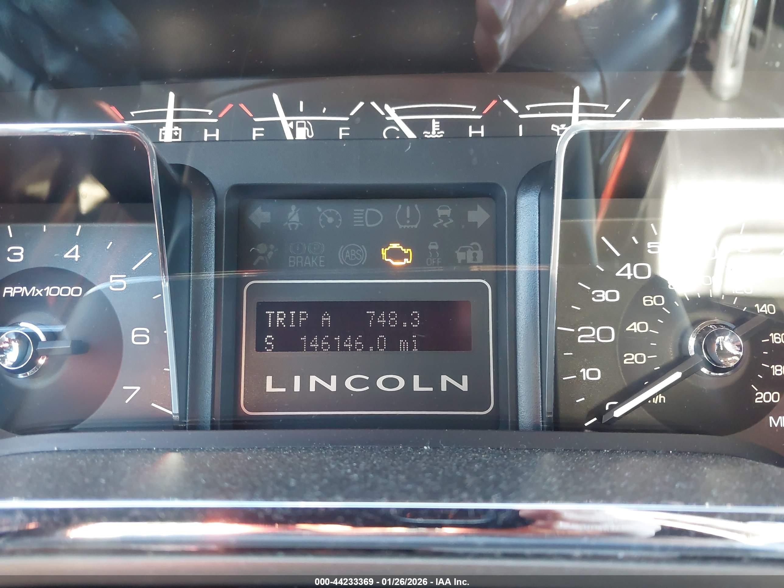 LINCOLN NAVIGATOR image 7