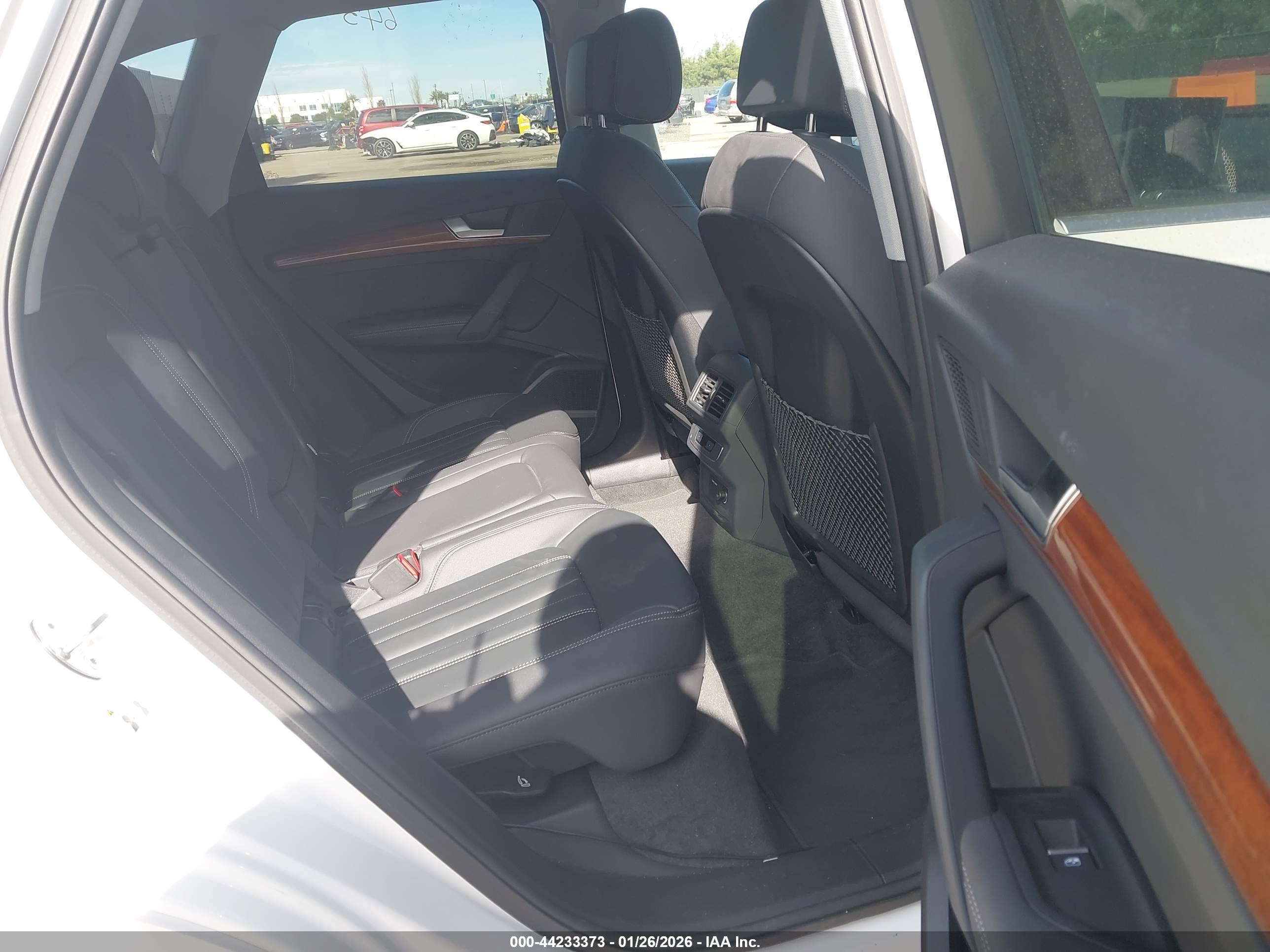 AUDI Q5 image 8