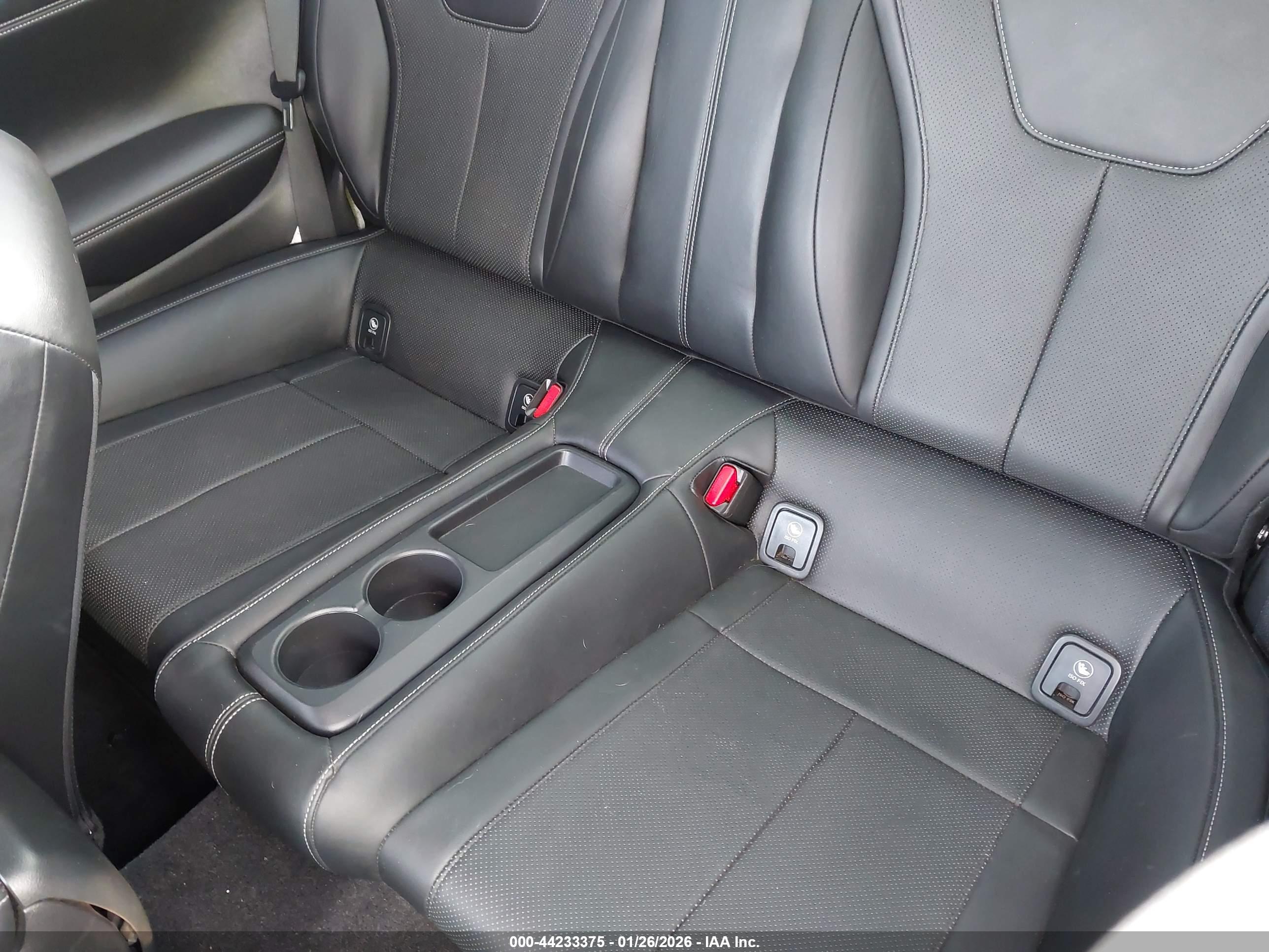 INFINITI Q60 image 8