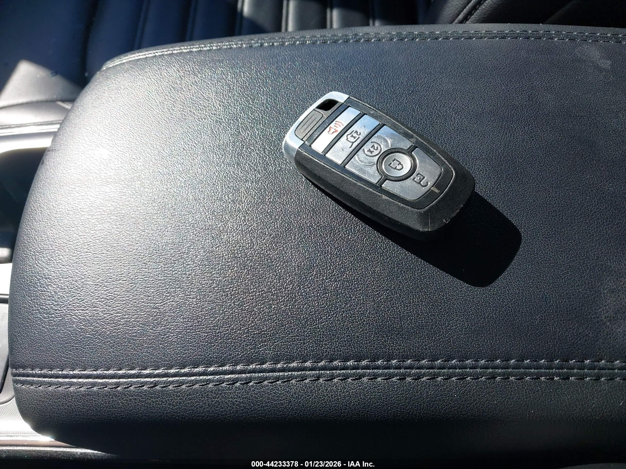 FORD EDGE image 11