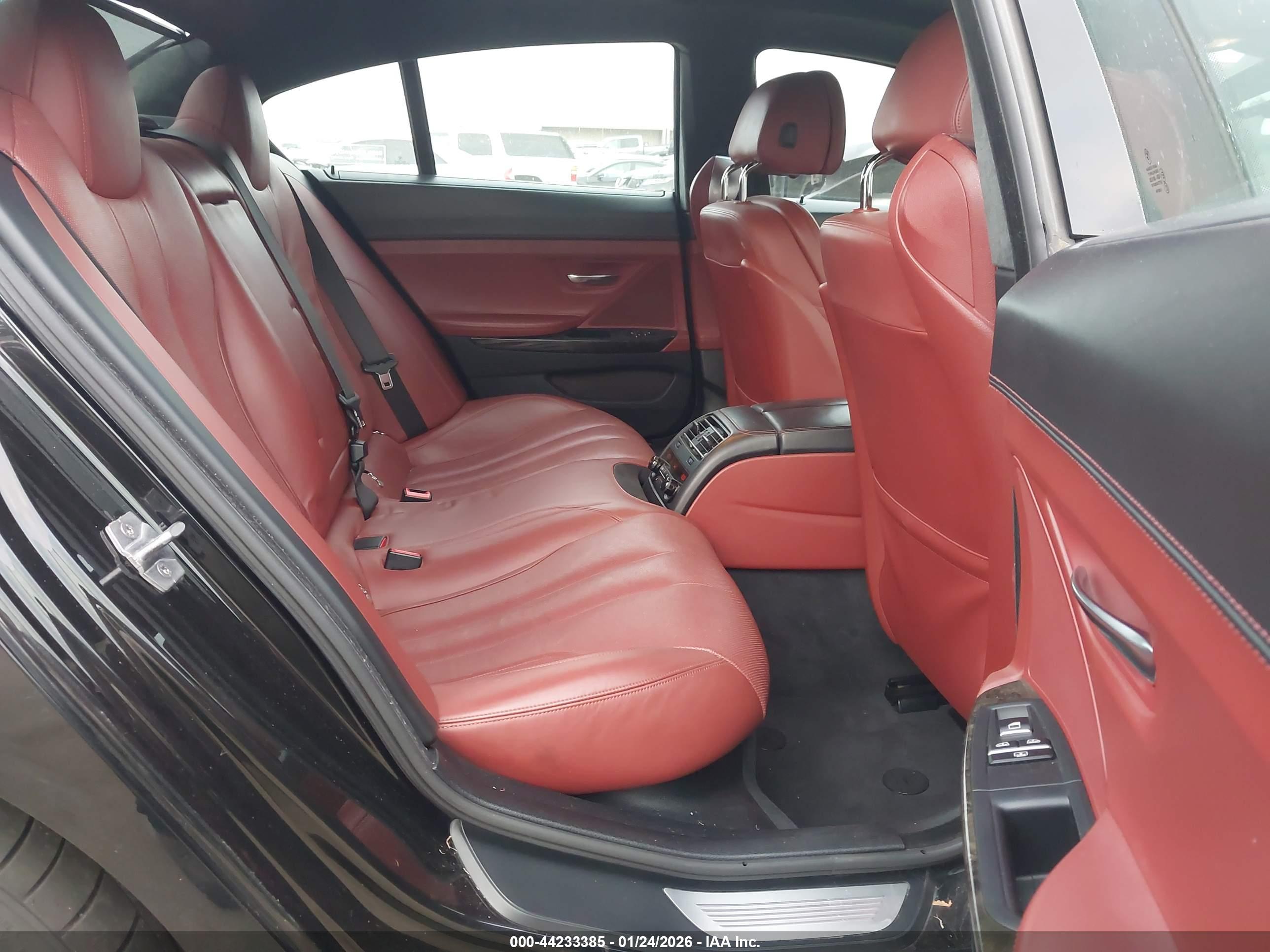 BMW 650I image 8