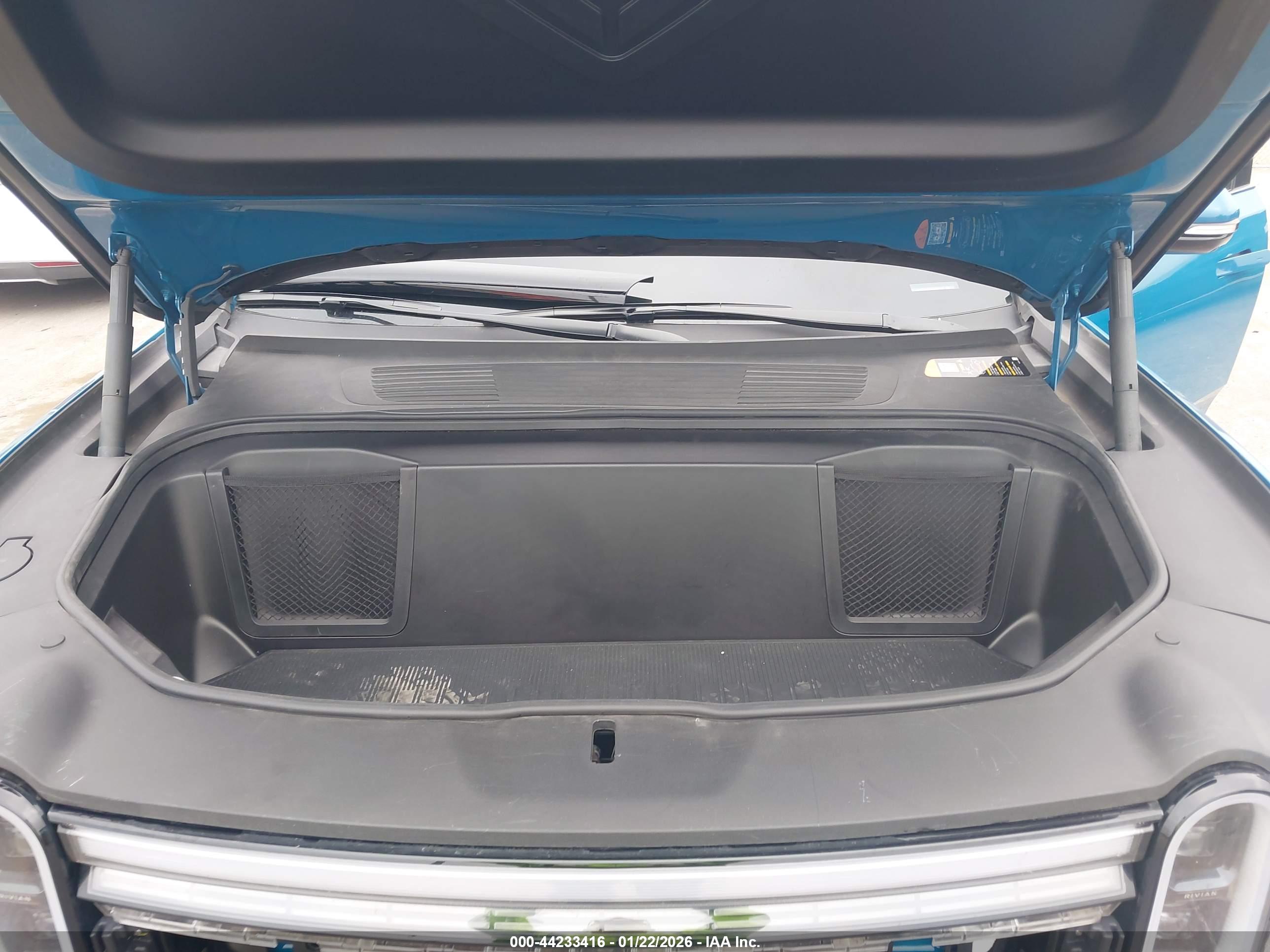 RIVIAN R1T image 10