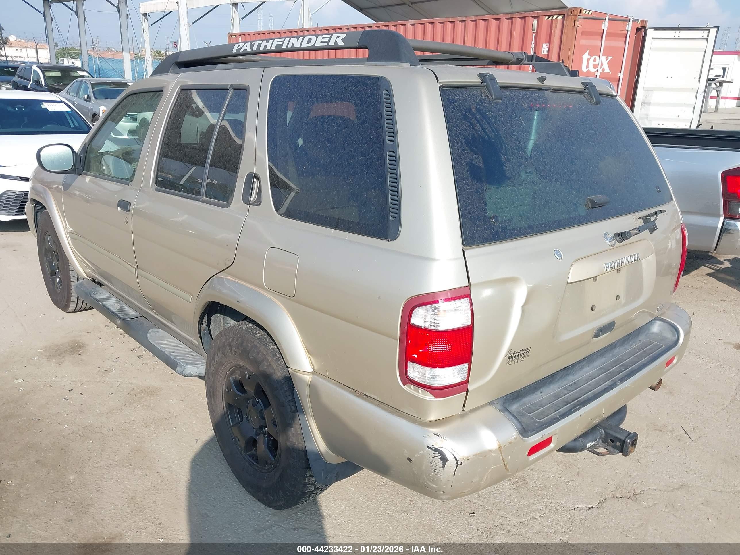 NISSAN PATHFINDER image 3