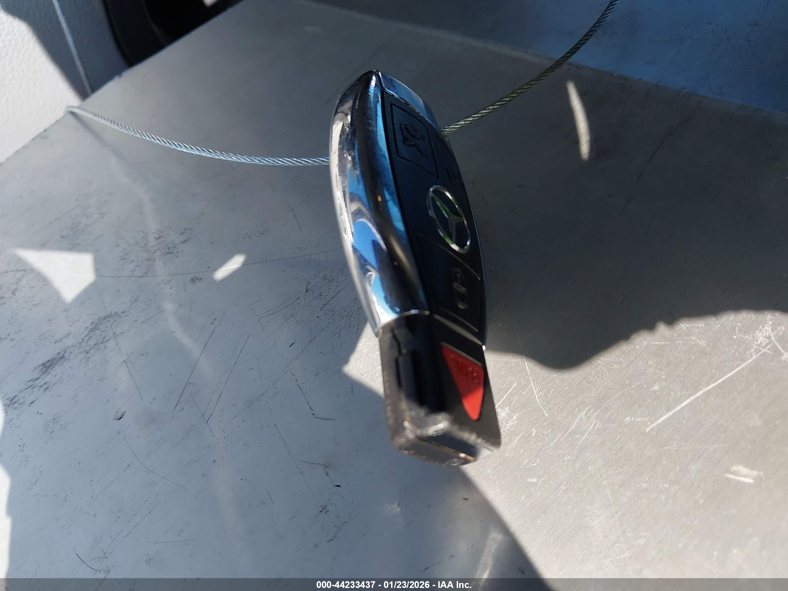 MERCEDES-BENZ GL image 11