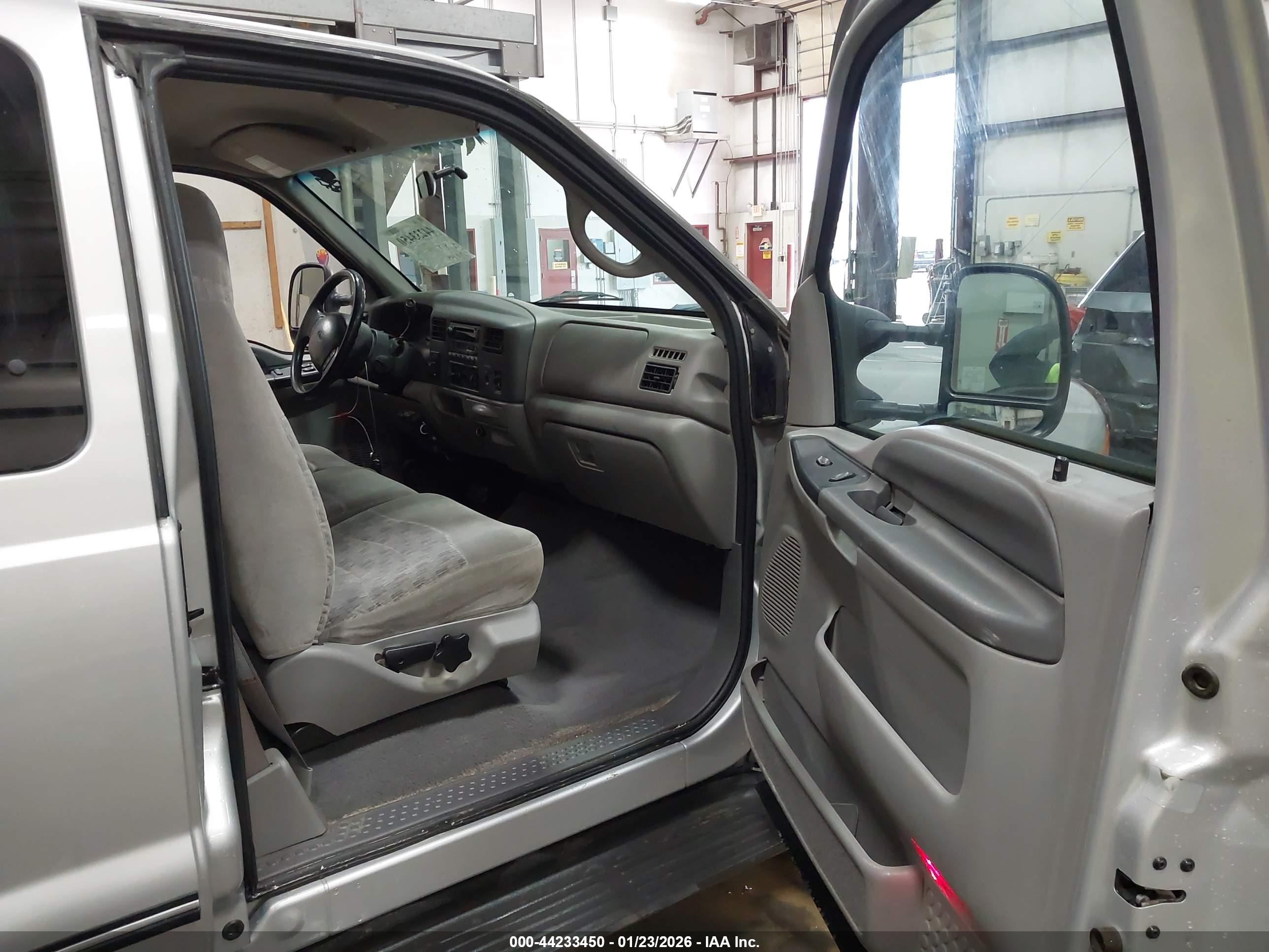 FORD F-250 image 5