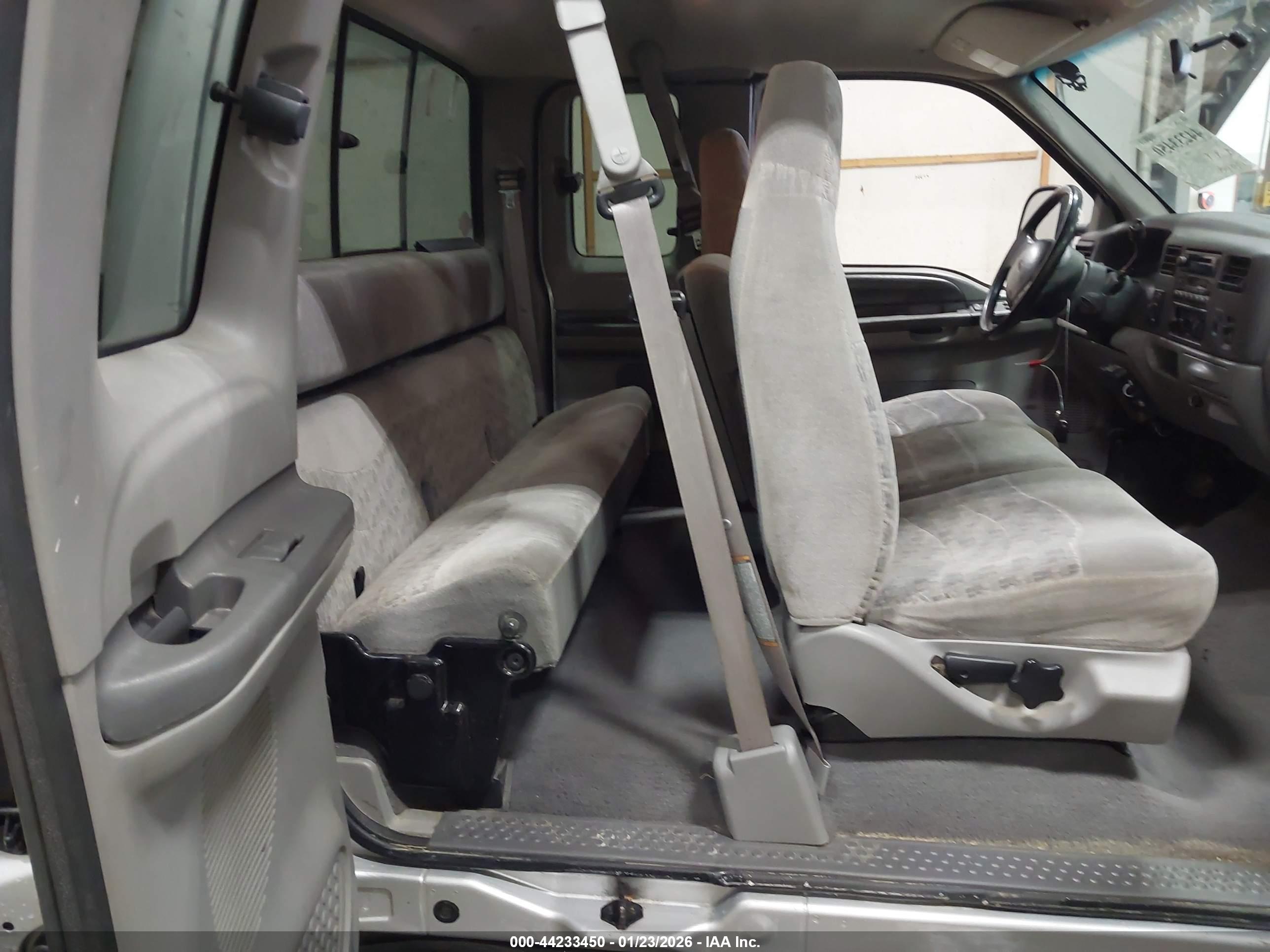 FORD F-250 image 8