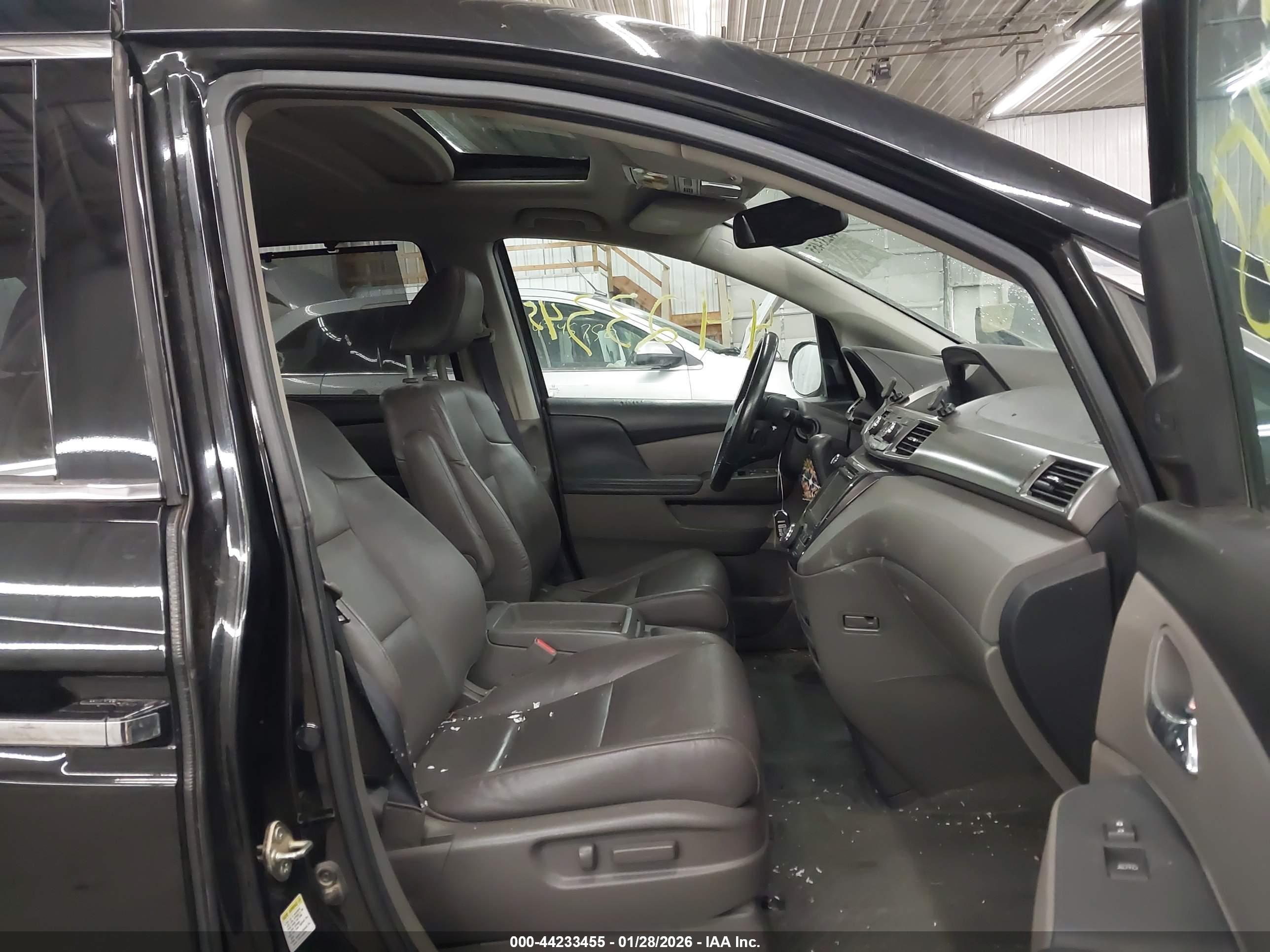 HONDA ODYSSEY image 5