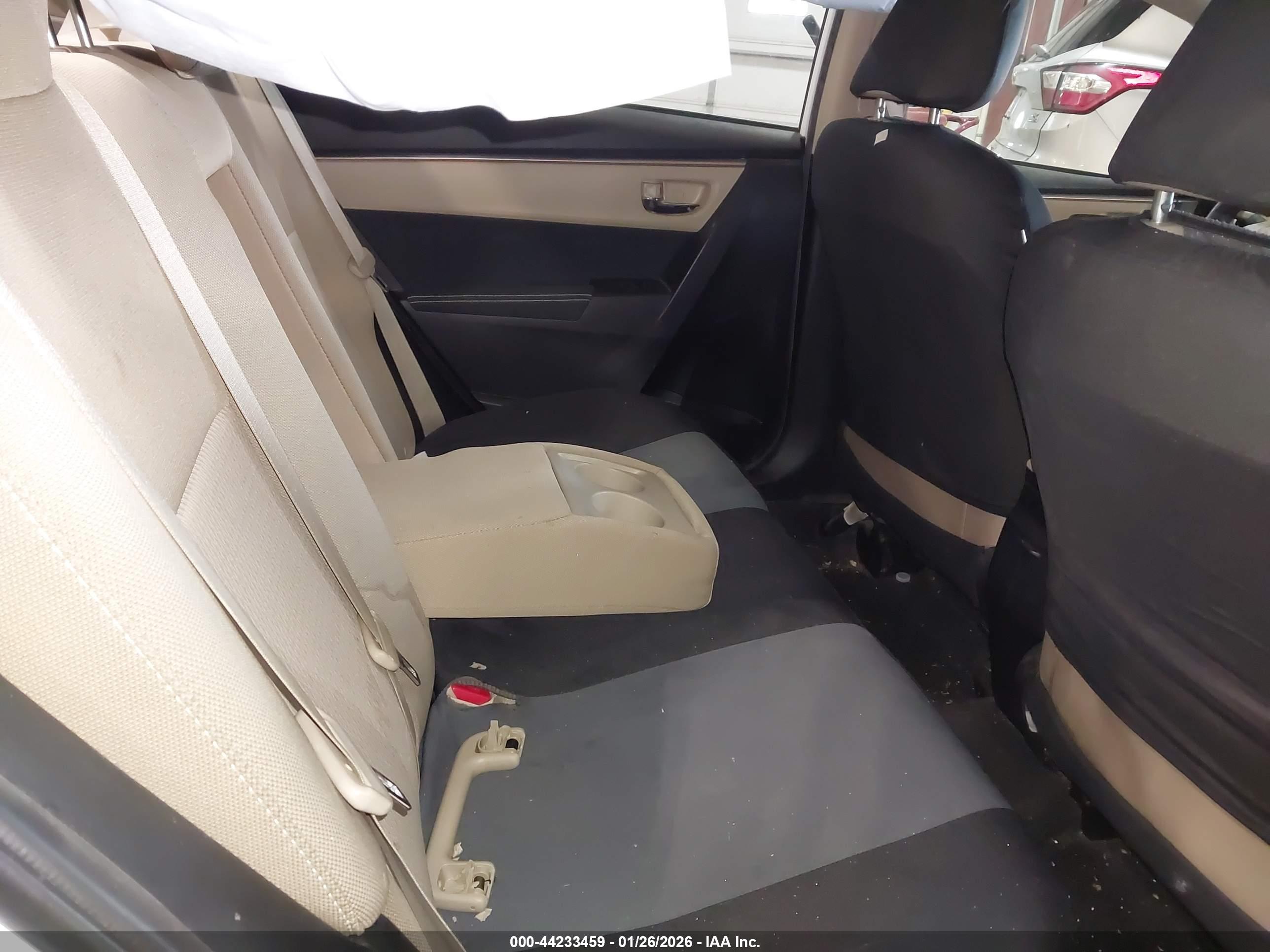 TOYOTA COROLLA image 8