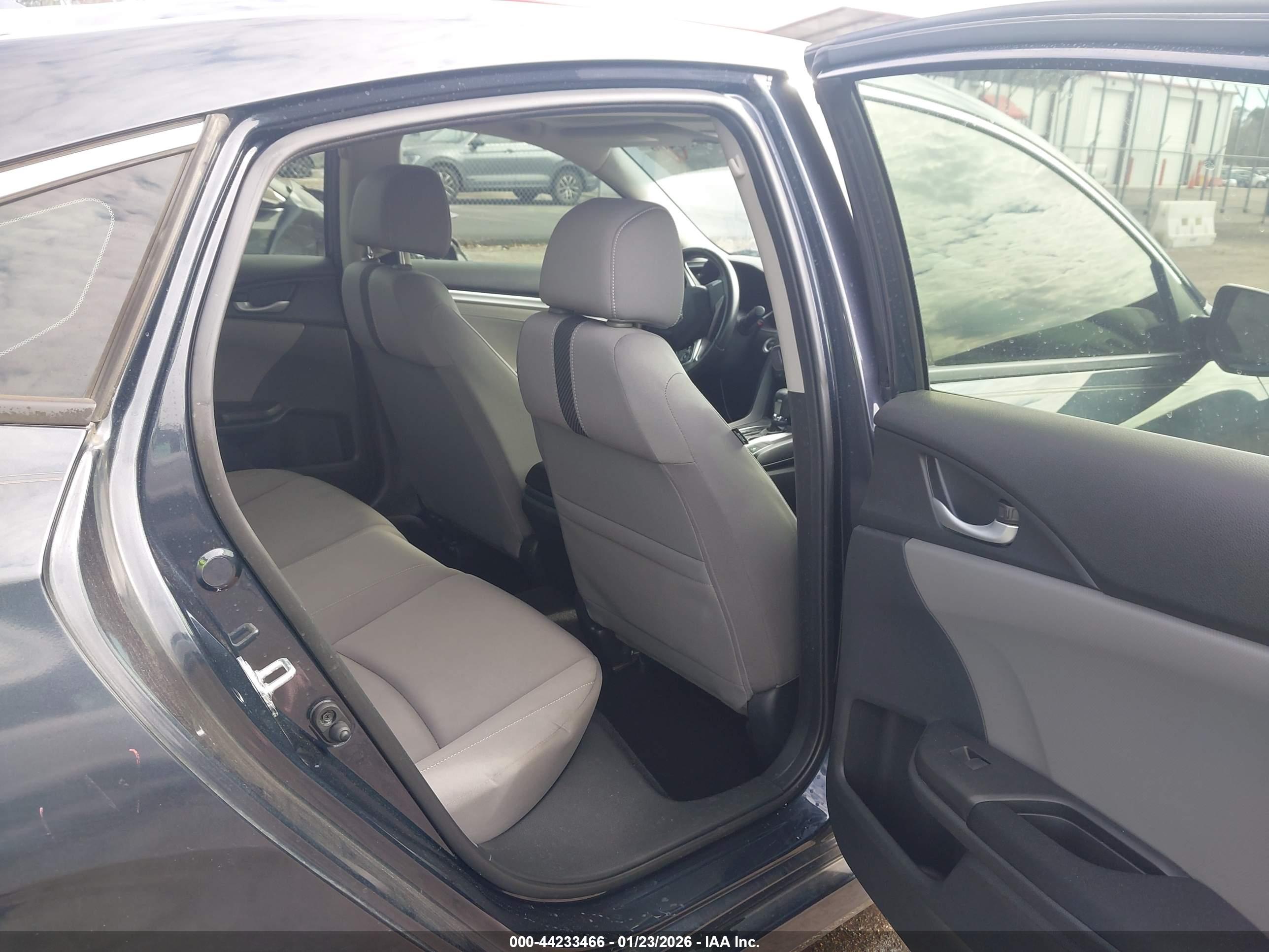 HONDA CIVIC image 8