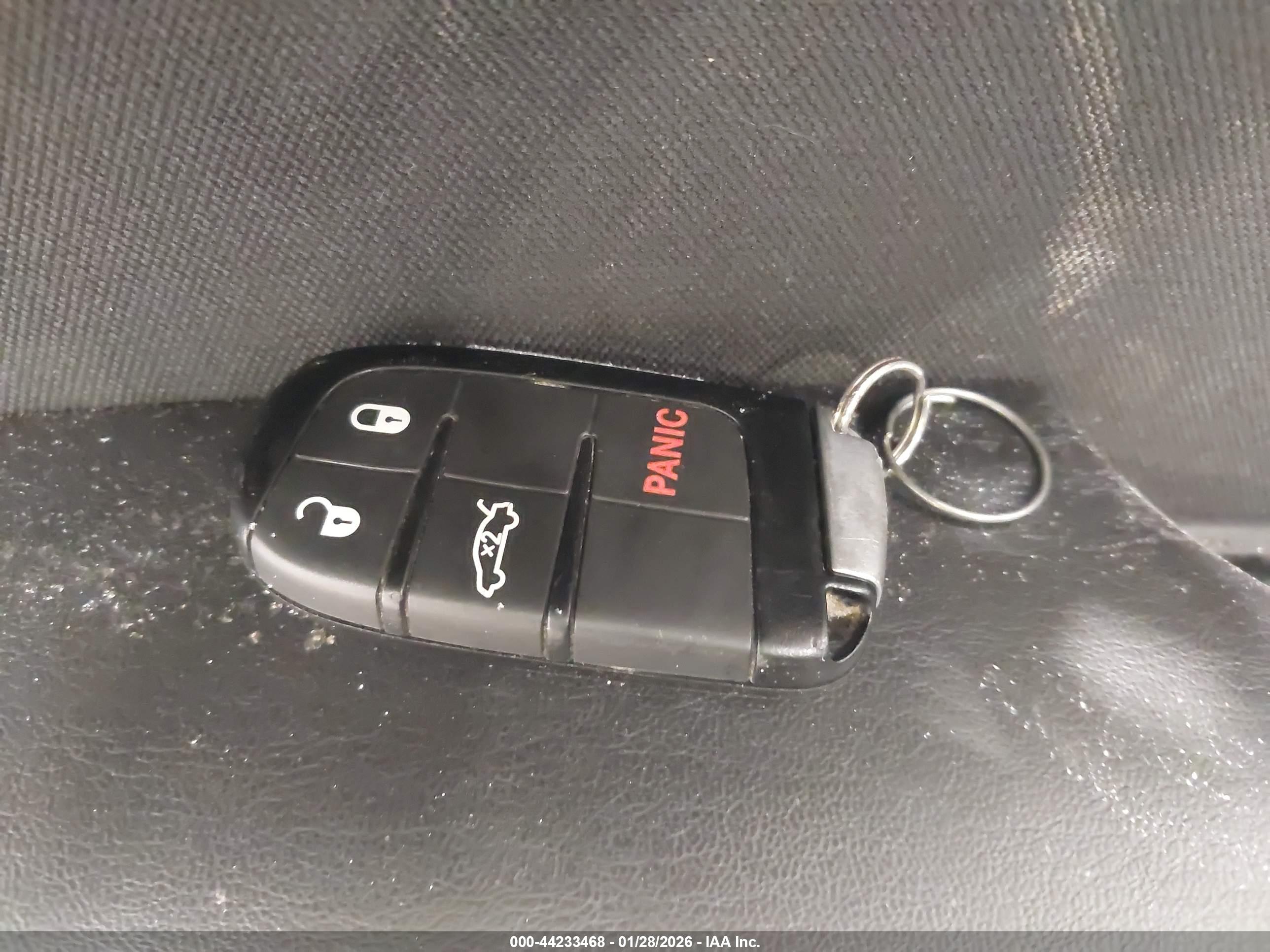 DODGE CHALLENGER image 11