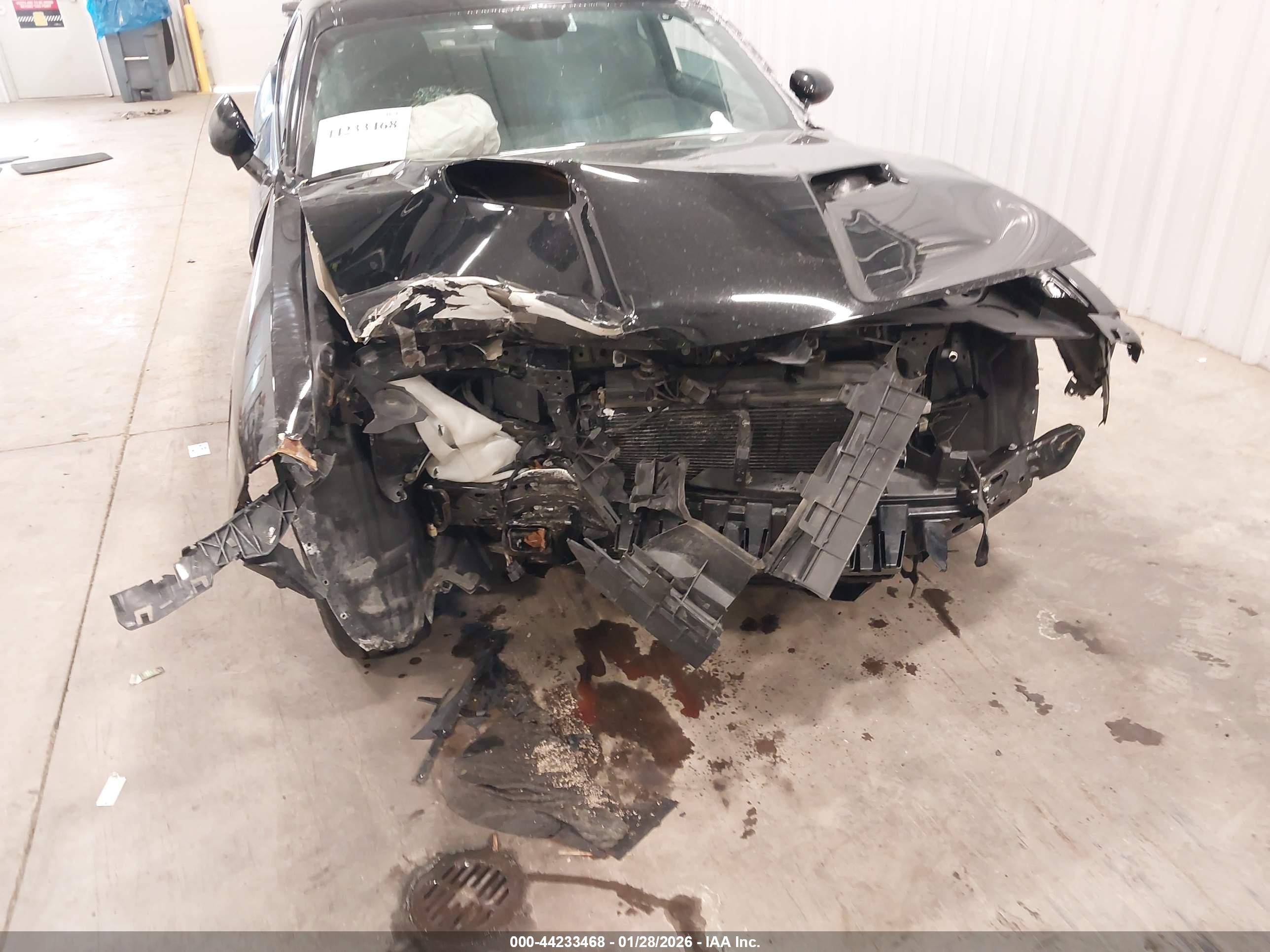 DODGE CHALLENGER image 6