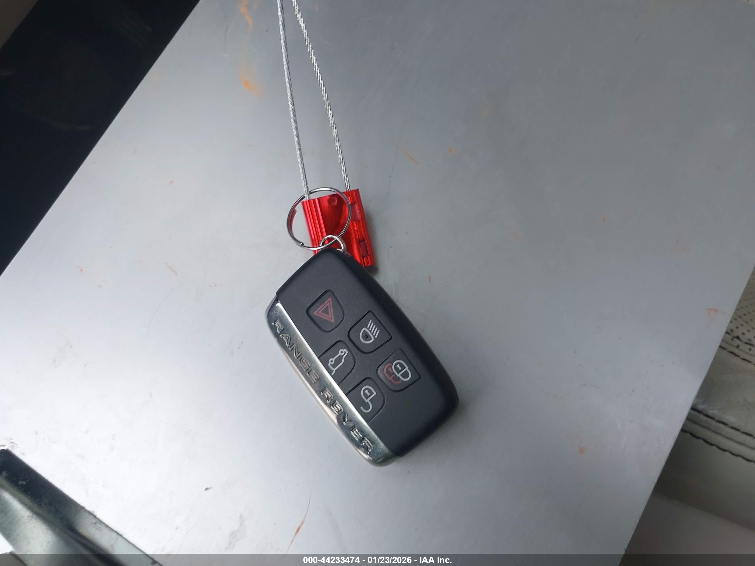 LAND ROVER image 11