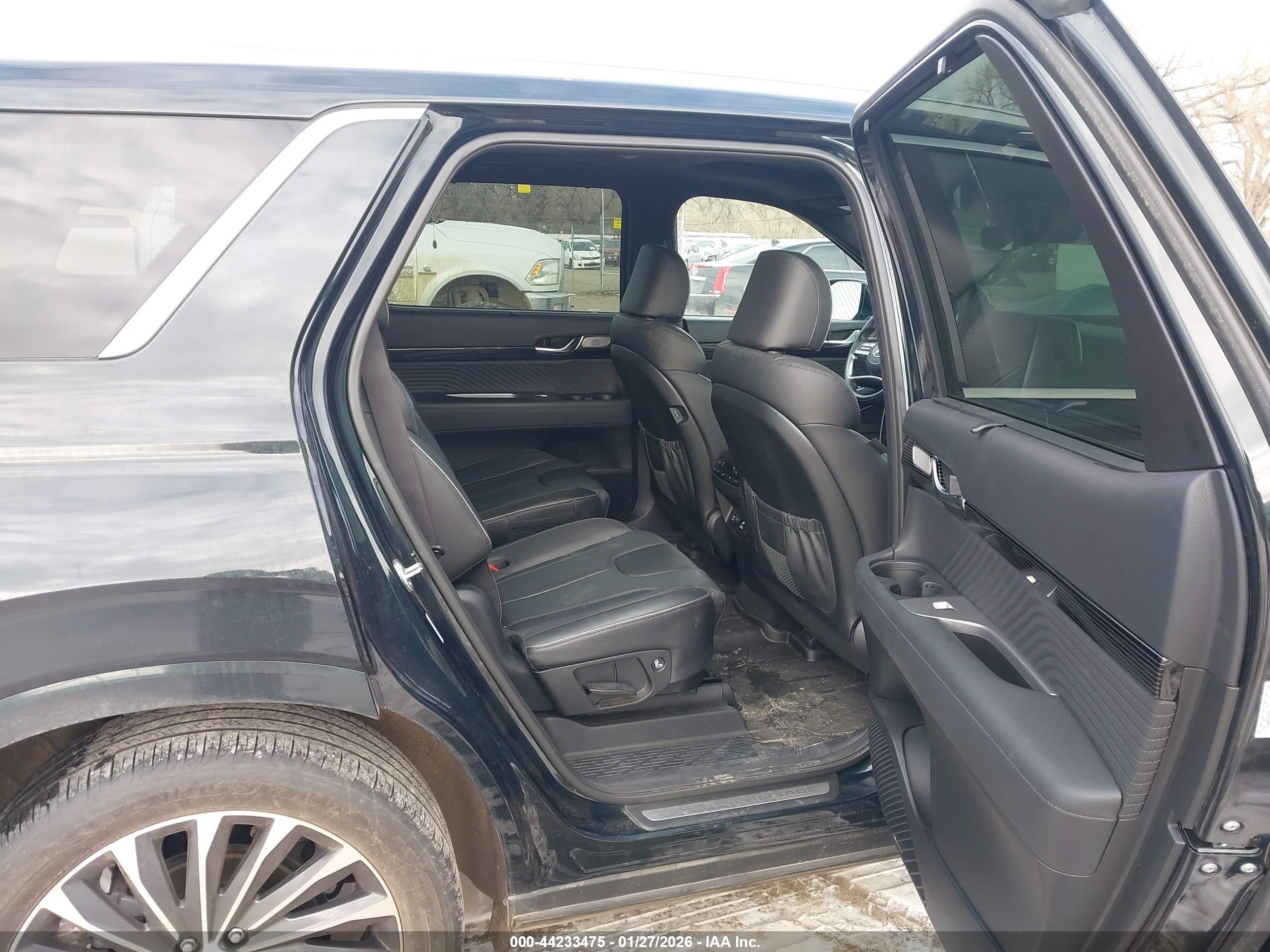HYUNDAI PALISADE image 8