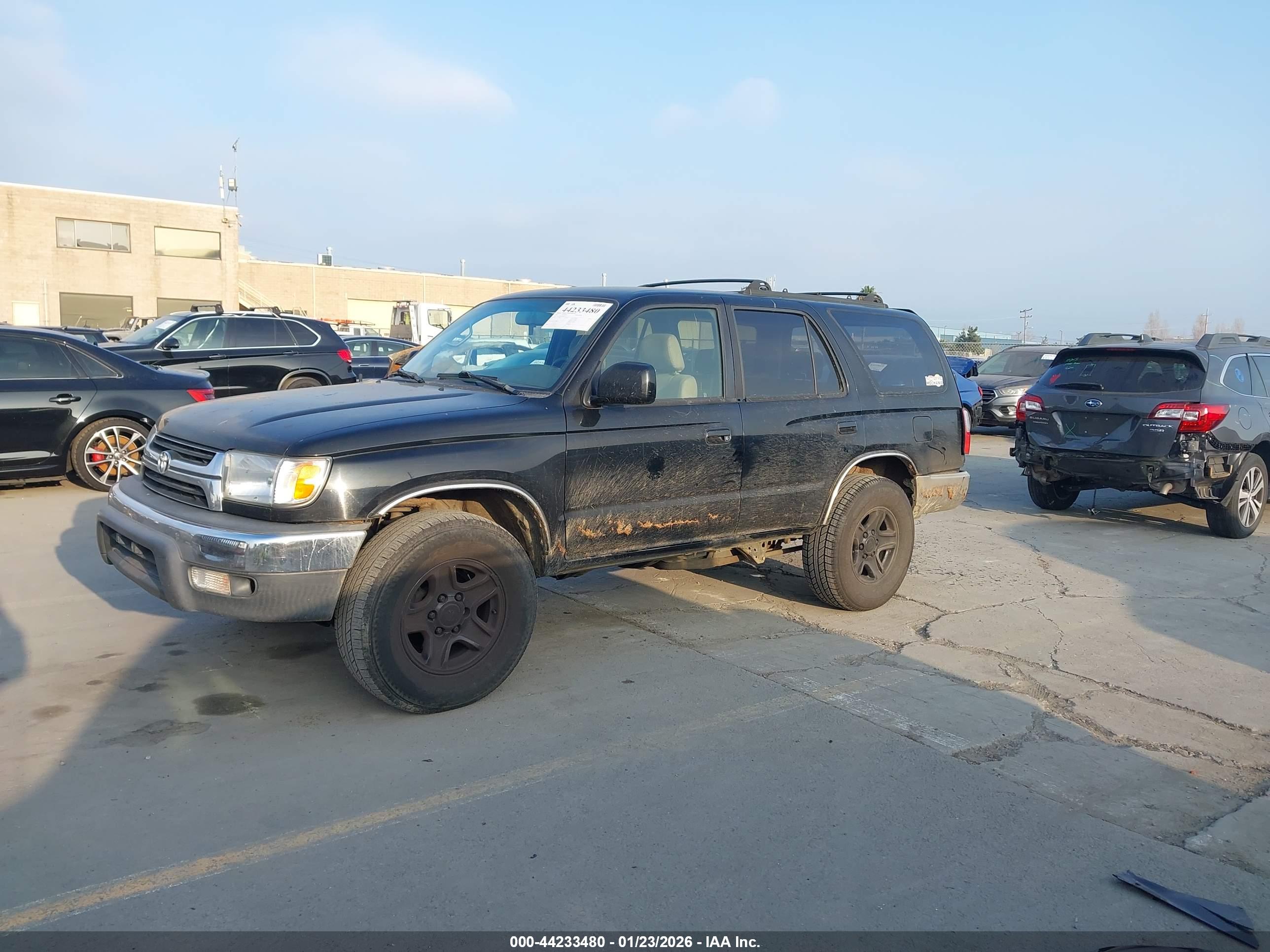 TOYOTA 4RUNNER image 2
