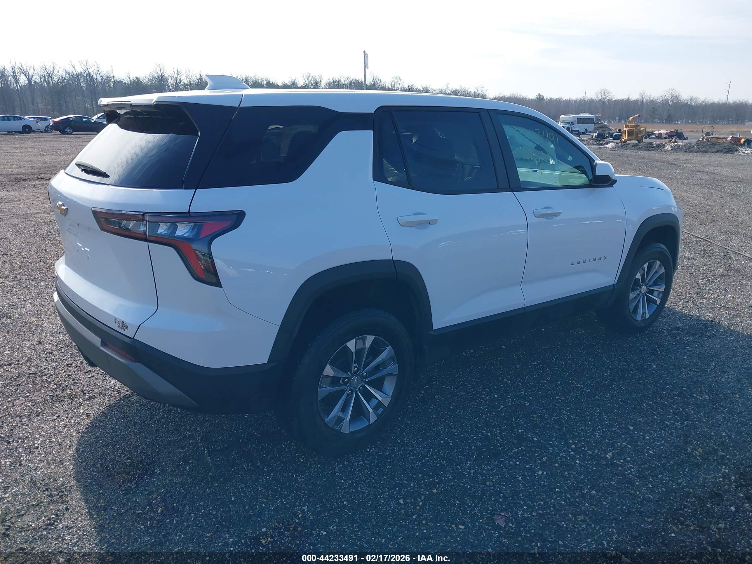 CHEVROLET EQUINOX image 4